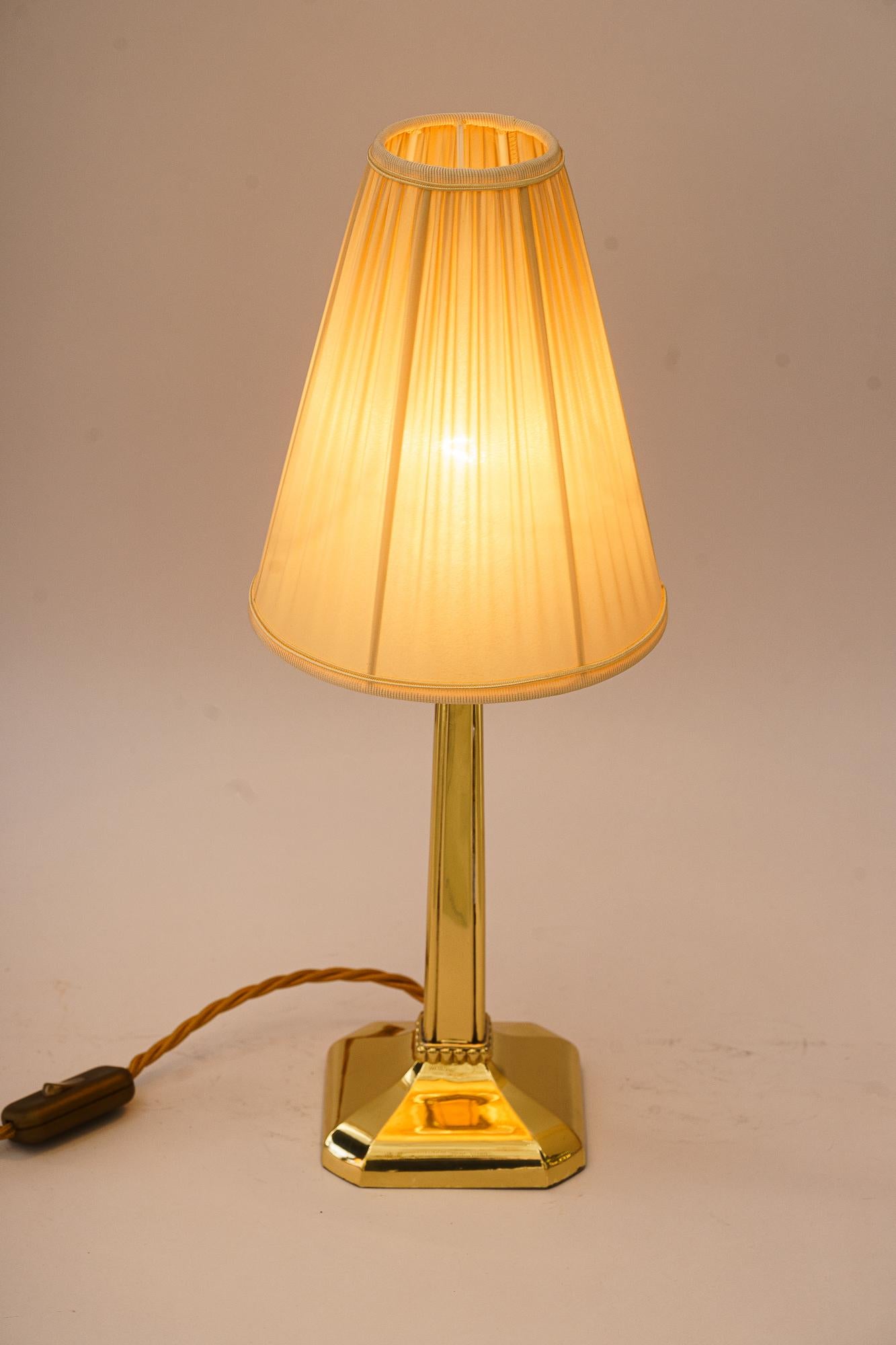 Art Deco Tischlampe mit Stoffschirm wien um 1920 im Angebot 1