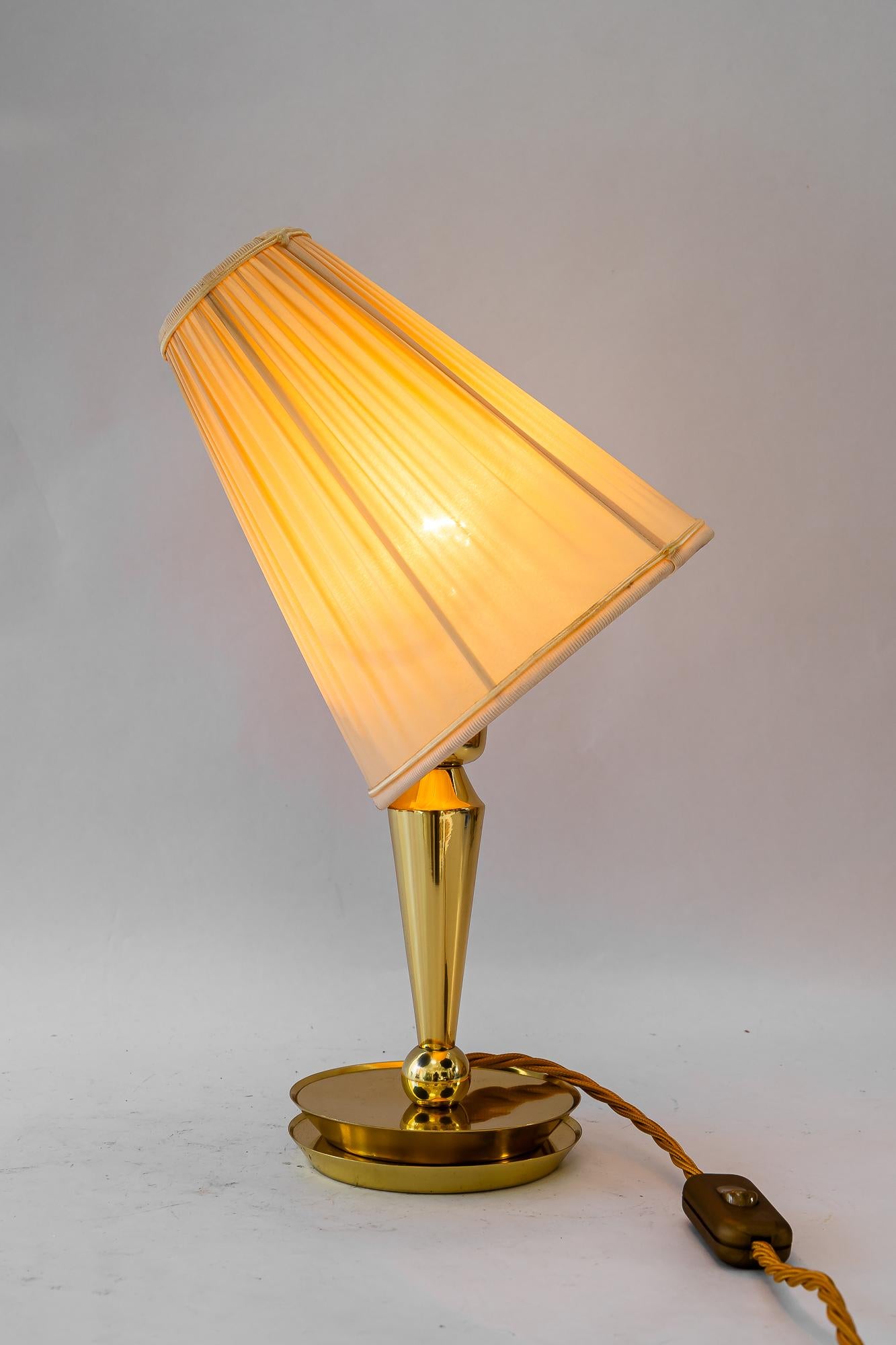 Lampada da tavolo Art Deco con paralume in tessuto vienna 1920 circa in vendita 1