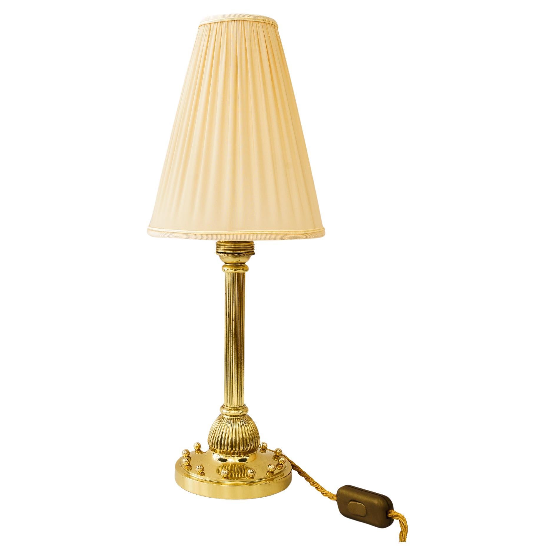 Lampe de table Art Déco avec abat-jour en tissu vienne vers 1920 en vente