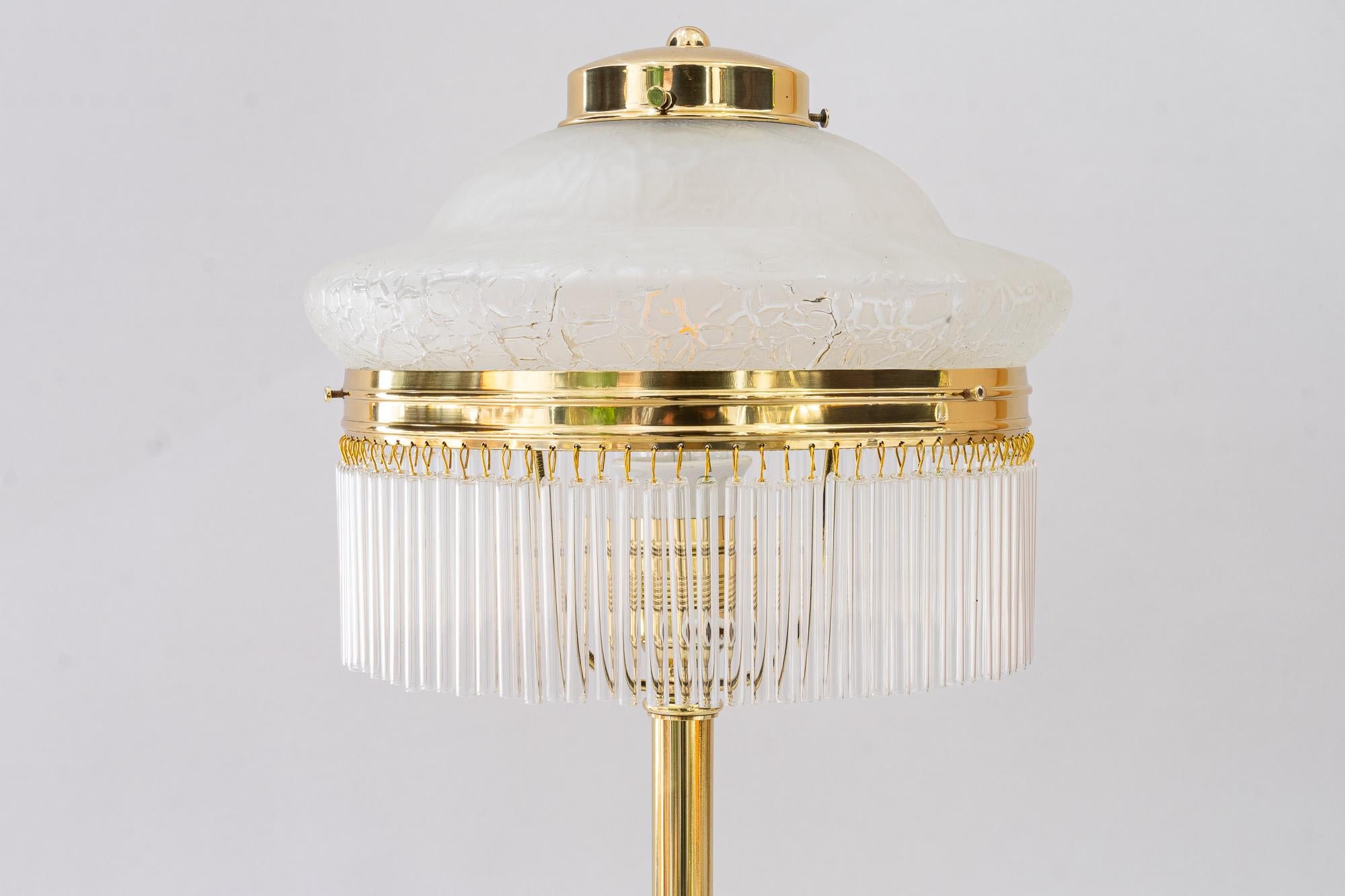 Art Déco Lampada da tavolo Art Deco con vetro e bacchette di vetro di Vienna intorno agli anni '20 in vendita