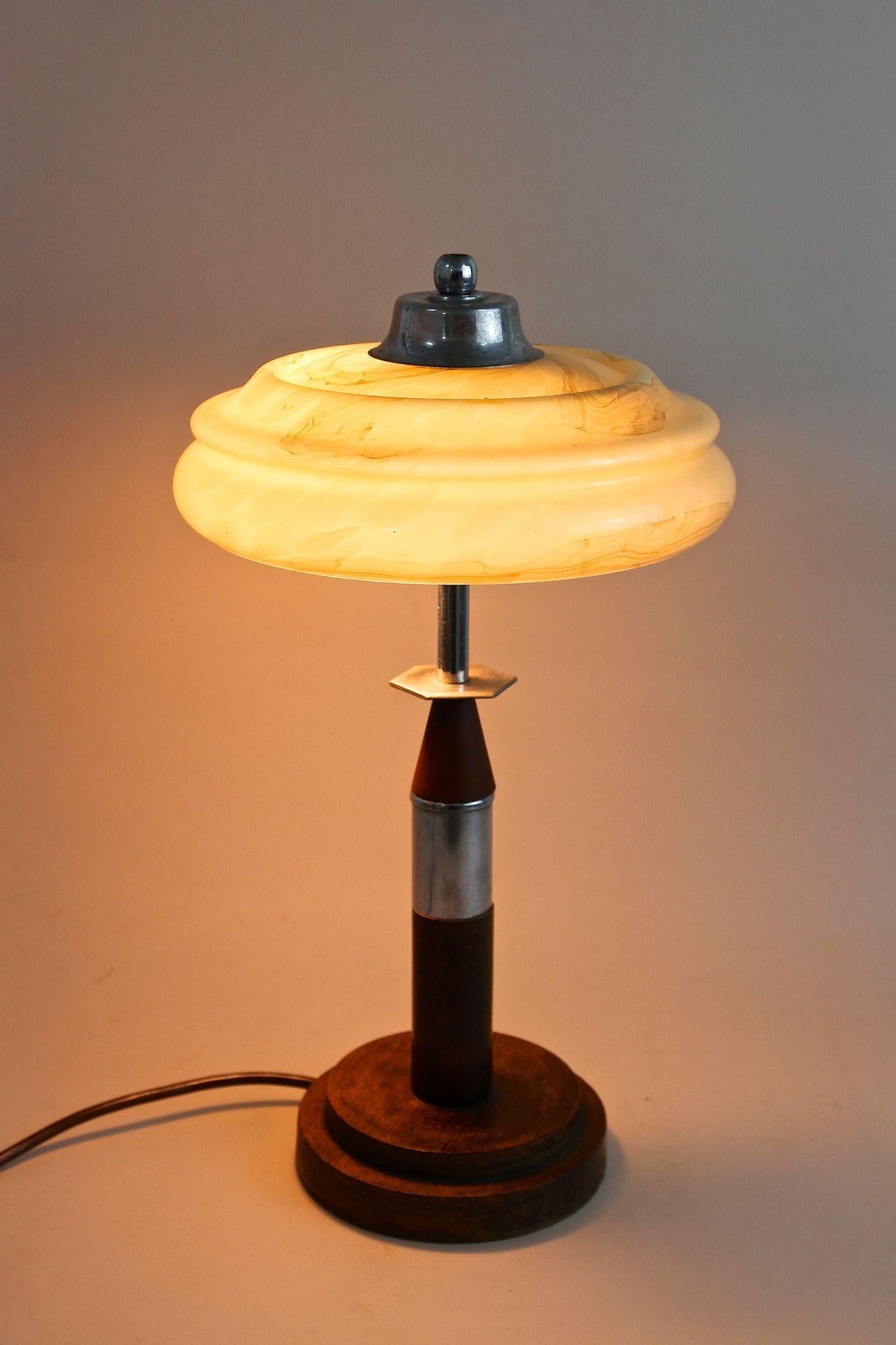 Lampe de bureau Art déco avec abat-jour en verre, 20e siècle, Autriche, vers 1930 en vente 7