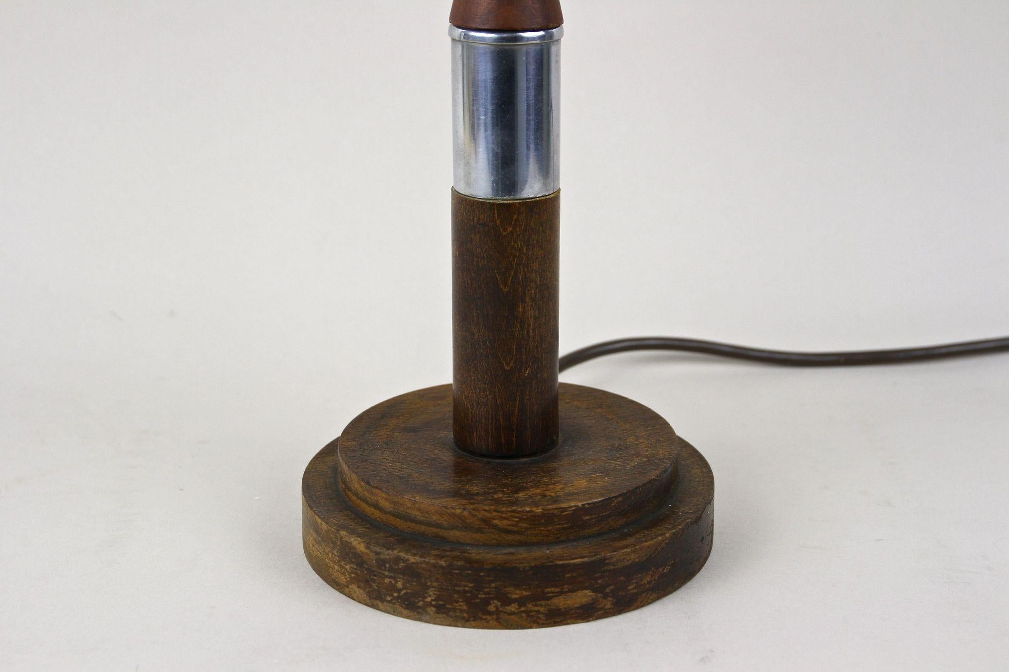 Lampe de bureau Art déco avec abat-jour en verre, 20e siècle, Autriche, vers 1930 Bon état - En vente à Lichtenberg, AT