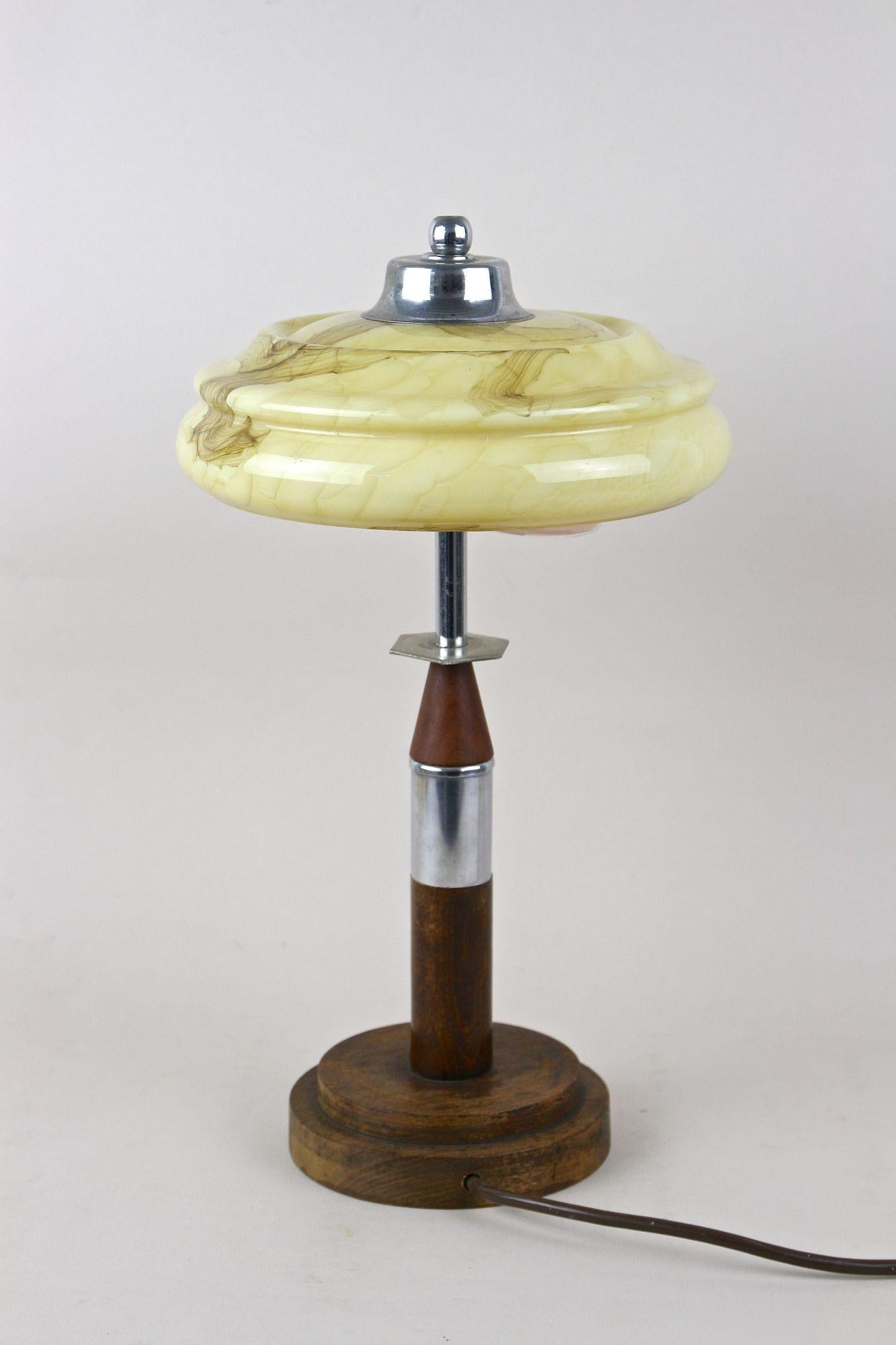 Lampe de bureau Art déco avec abat-jour en verre, 20e siècle, Autriche, vers 1930 en vente 3