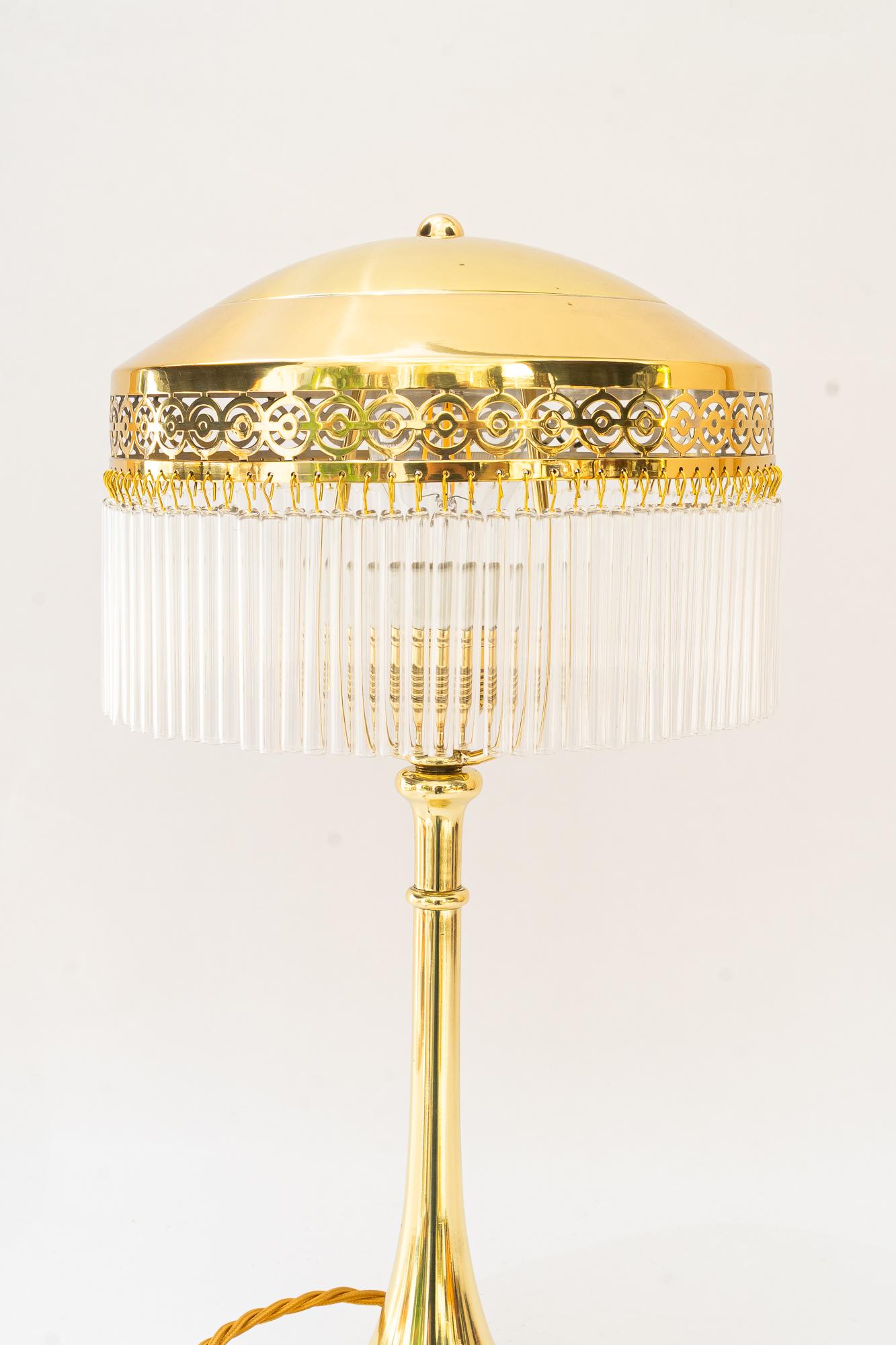 Autrichien Lampe de table art déco avec baguettes en verre vienne vers 1920 en vente