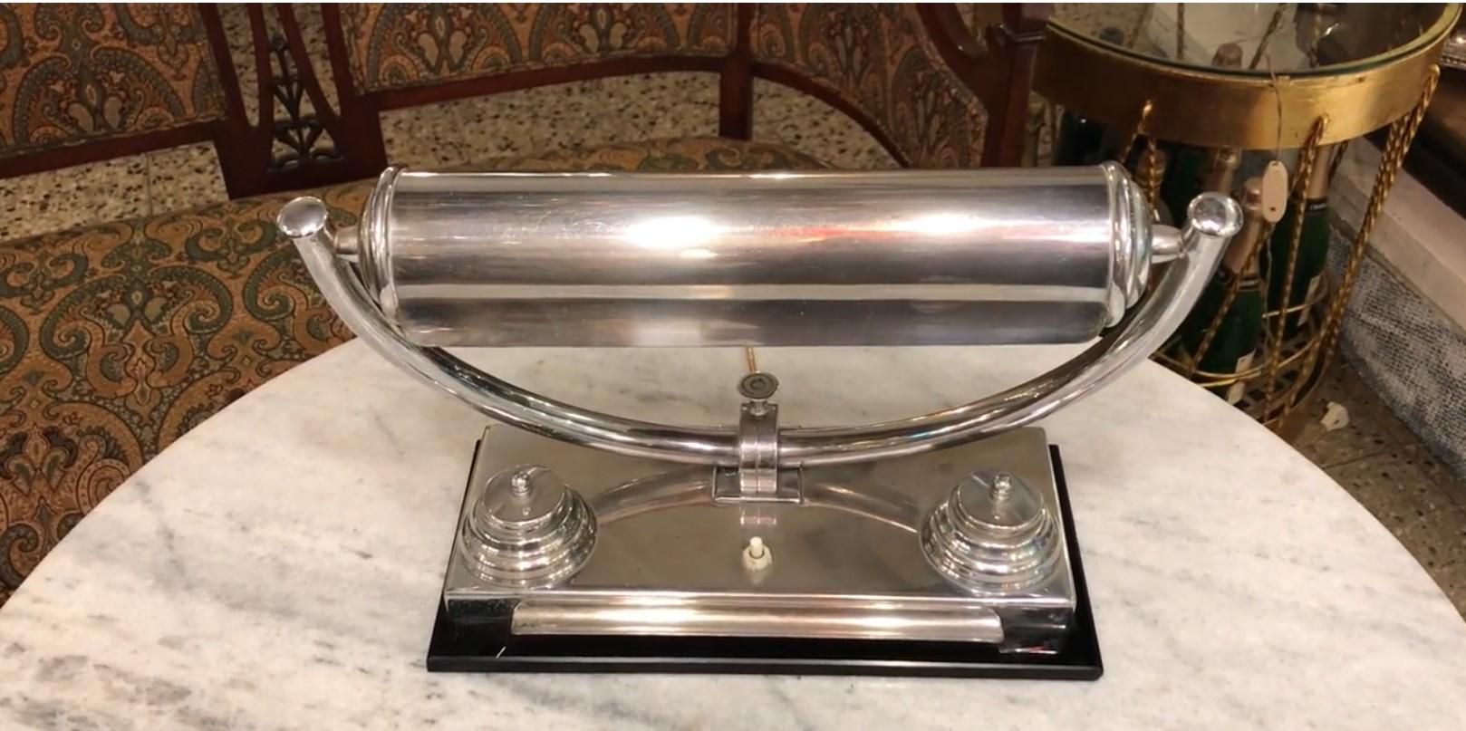 Art Deco Table lamp with inkwell 1920, France, Materials: opaline and chrome In Good Condition For Sale In Ciudad Autónoma Buenos Aires, C