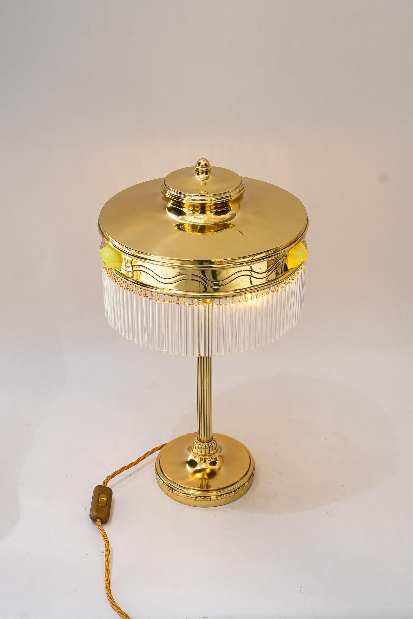 Art Deco Tischlampe mit original Opalglas Steinen Wien um 1920 im Angebot 6