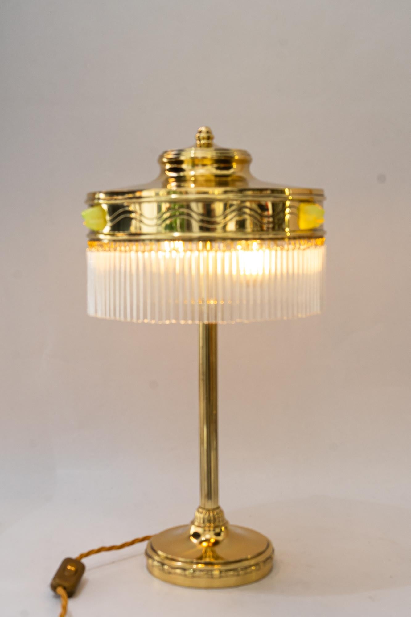 Art Deco Tischlampe mit original Opalglas Steinen Wien um 1920 im Angebot 7