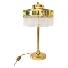 Lampada da tavolo in stile Art Déco con pietre di vetro opalino originali di Vienna degli anni '20 circa