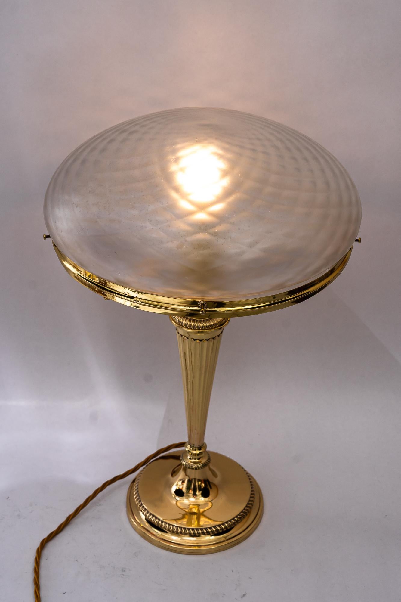 Lampe de table Art Déco avec abat-jour en verre ancien d'origine vienne vers 1920 en vente 5
