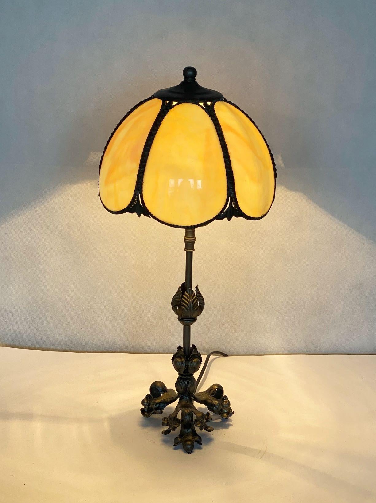 Art Deco Table Lamp Wrought Iron with Bent Slag Glass Shade, France, 1930s In Good Condition In Frankfurt am Main, DE