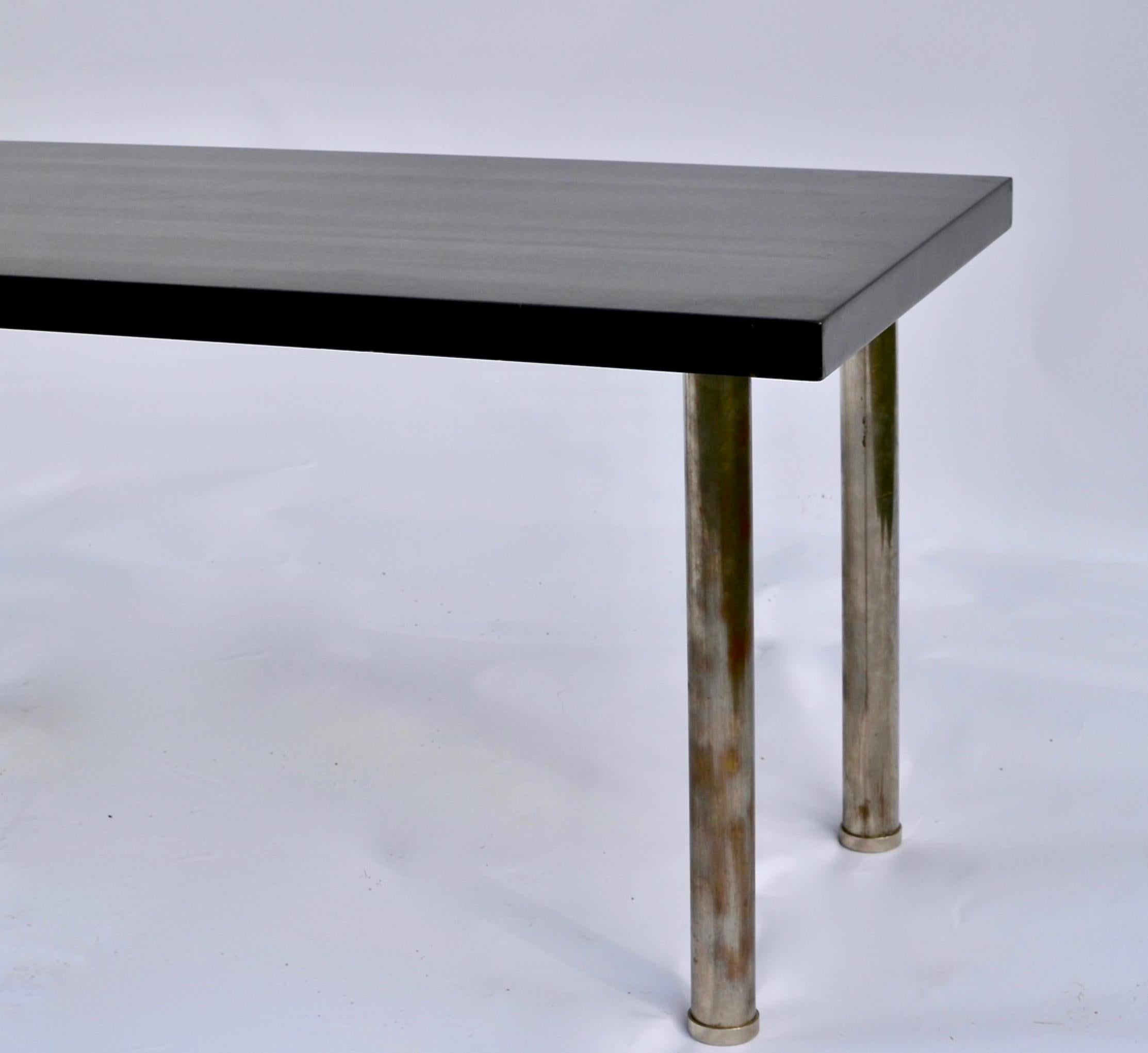 Suédois Table Art déco fabriquée par NK 'Nordiska Kompaniet':: fabriquée en 1932 en vente
