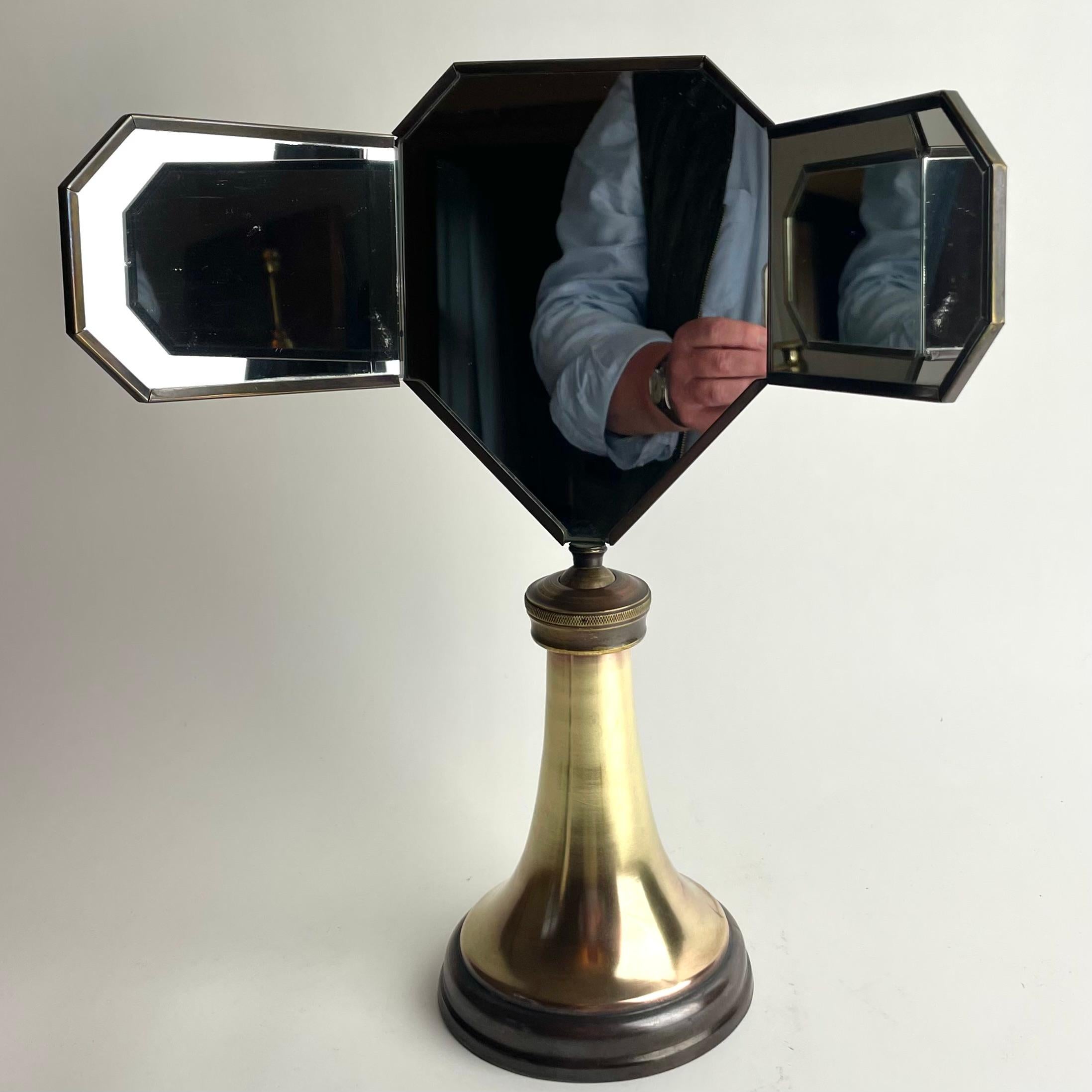 Art Deco Mirror de table en laiton poli et patiné, vers 1920 en vente 4