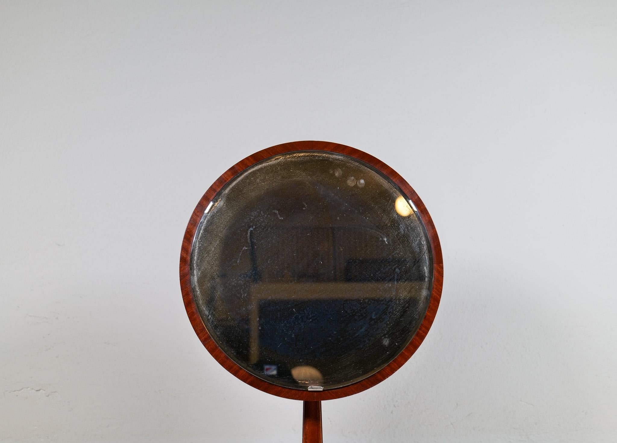 Art Deco Table Mirror Walnut Glas & trä, Hovmantorp, Sweden 1940s For Sale 10