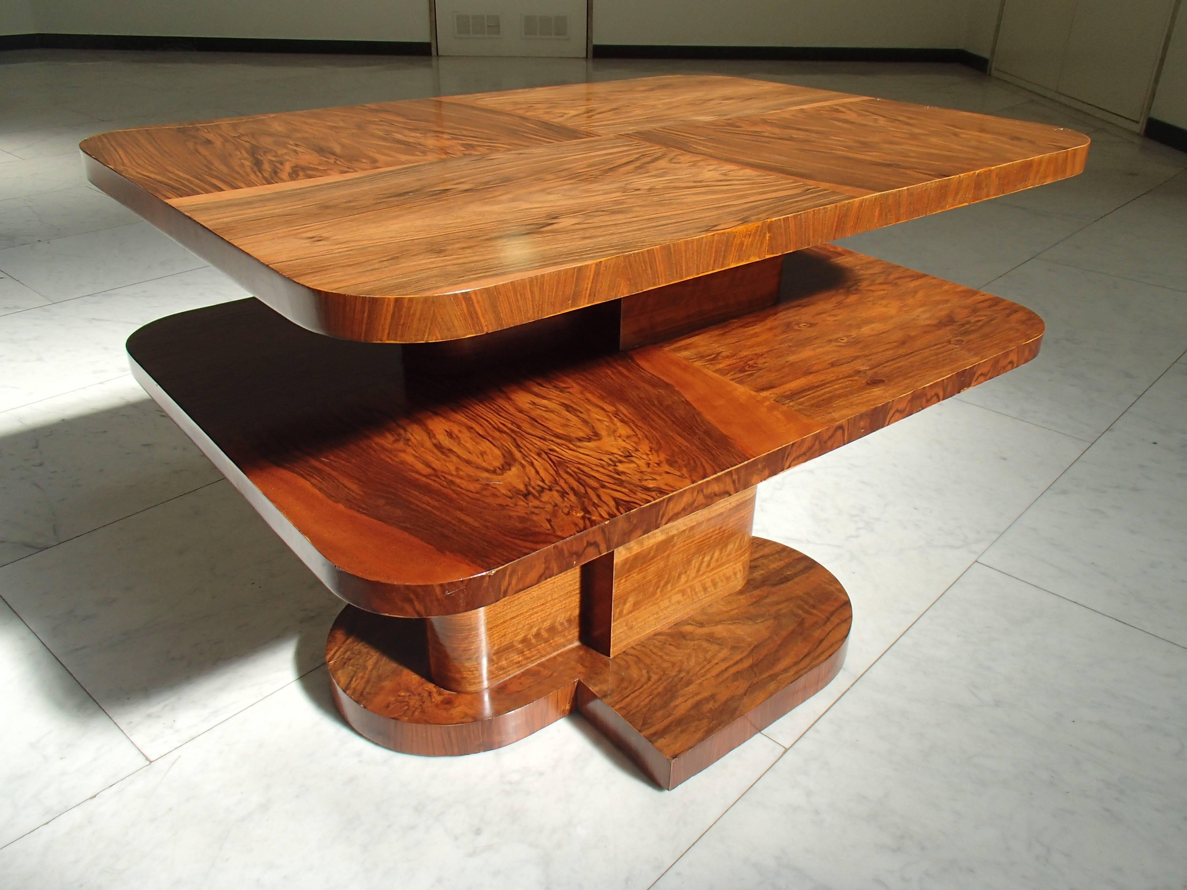 Art-déco-Tisch oder niedriger Konsolentisch aus Rosenholz und Nussbaumholz mit quadratischer Doppelplatte im Angebot 5