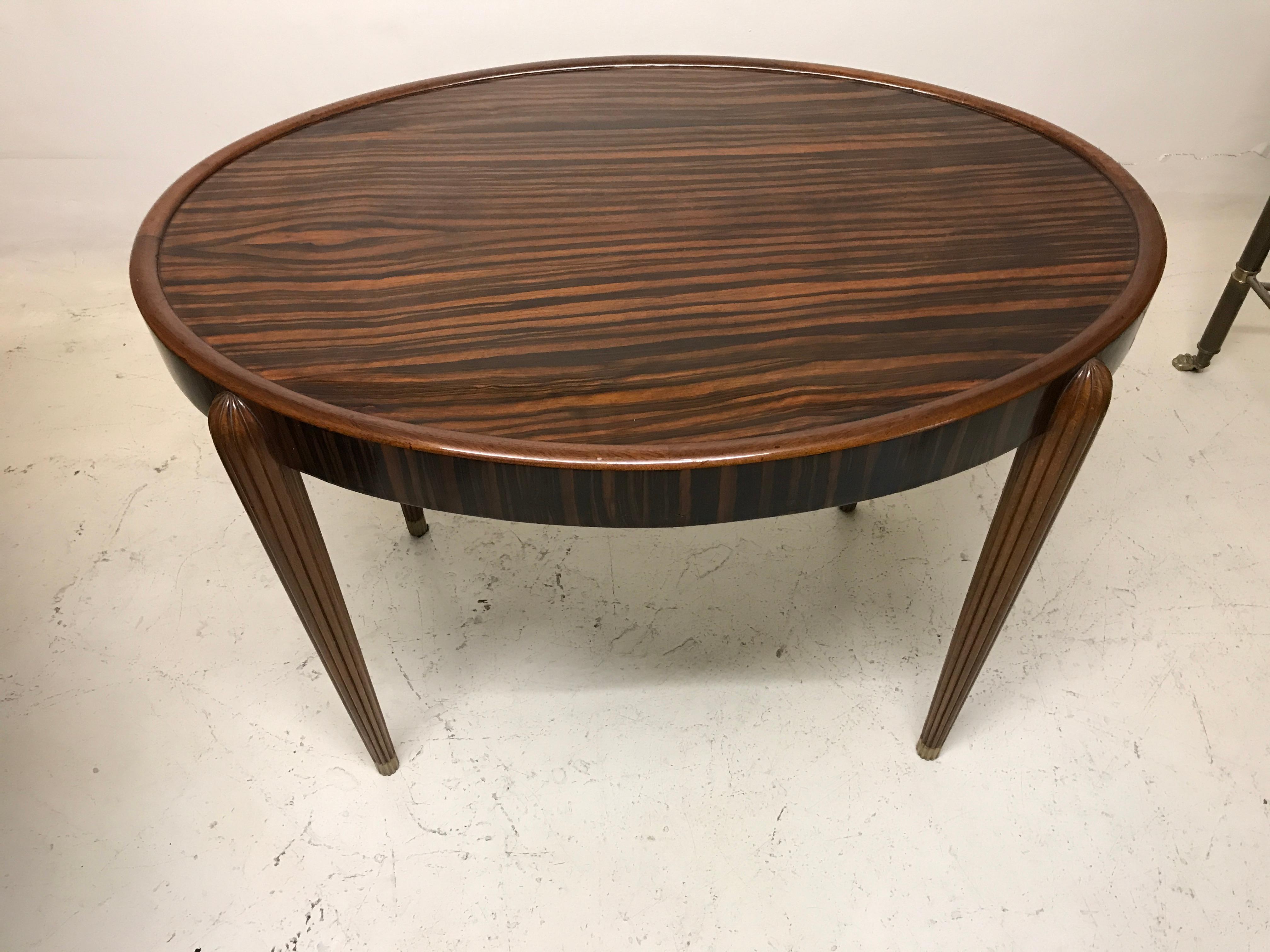 Ovaler Art-Déco-Tisch, Frankreich, 1930, Material: Holz  im Angebot 1