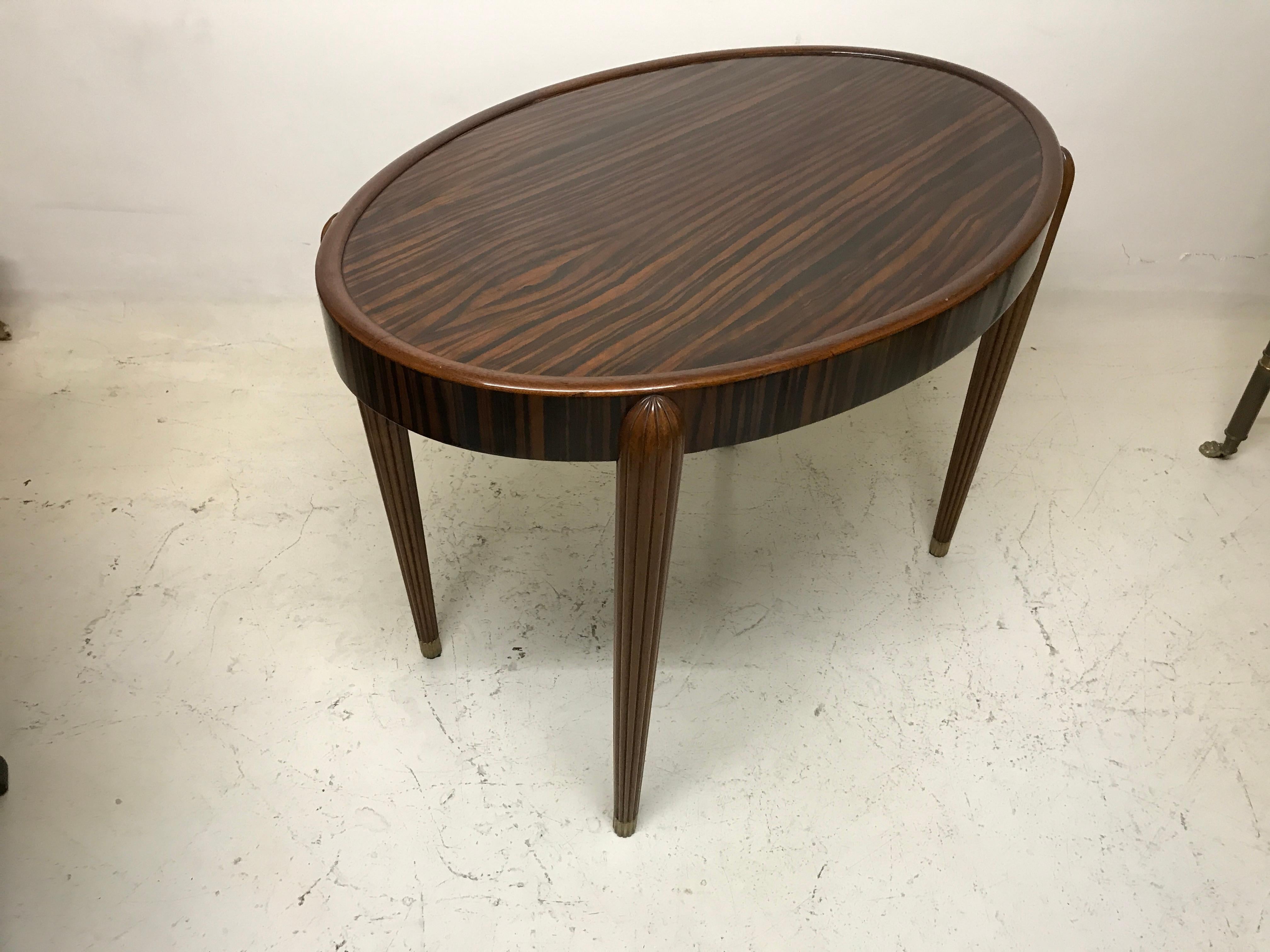Ovaler Art-Déco-Tisch, Frankreich, 1930, Material: Holz  im Angebot 3