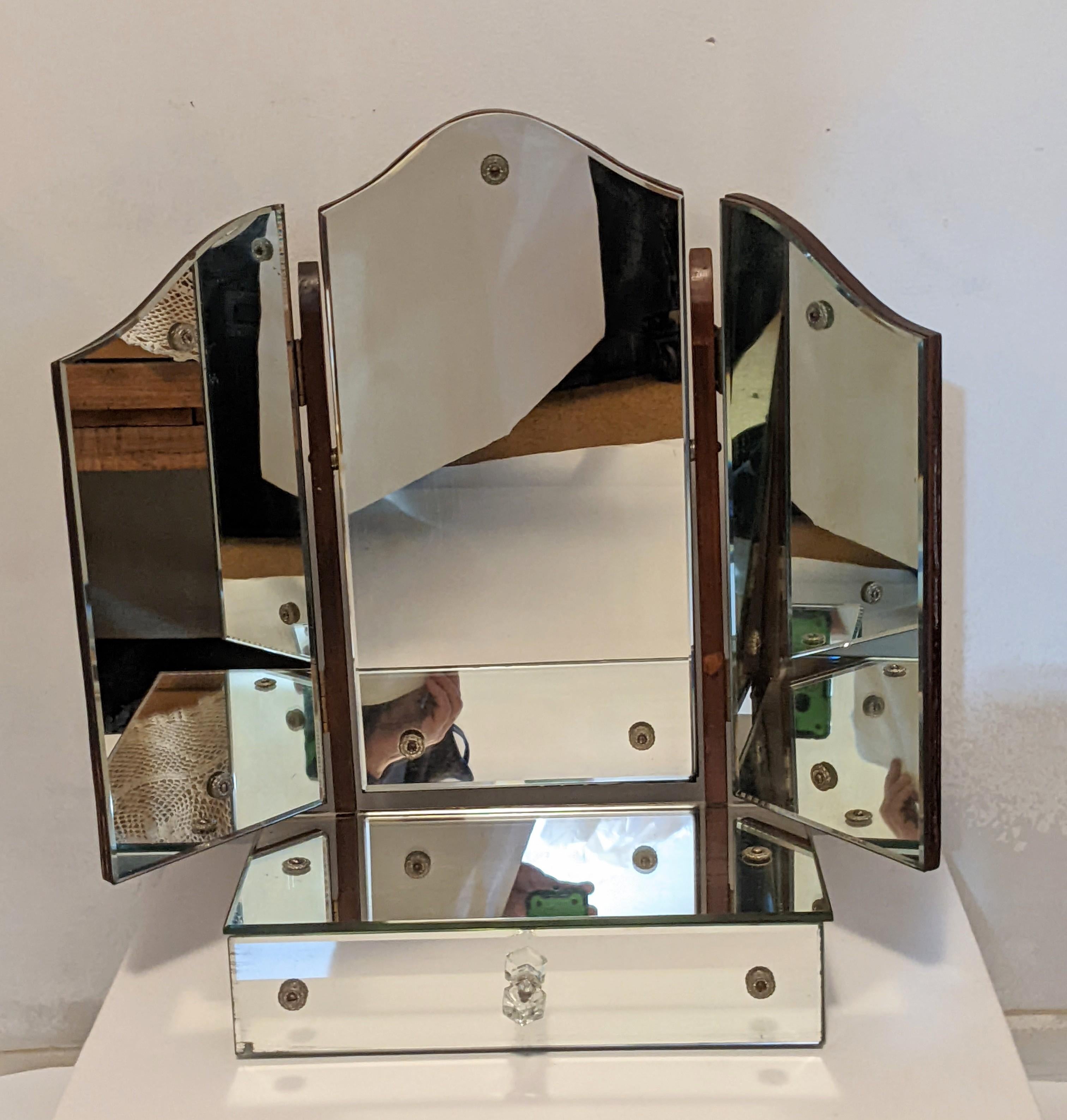 Mid-20th Century Art Deco Table Top Dressing Mirror