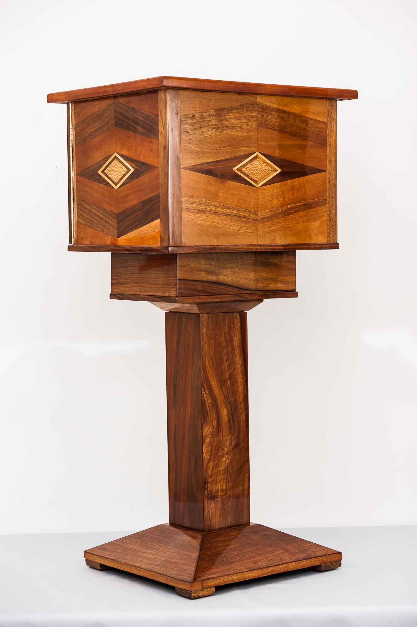 Early 20th Century Art Deco Table with 4 Drawers Execution in Polished Nut Wood with Inlay, 1920s