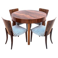 Art-Déco-Tisch mit vier von J. Halabala entworfenen Stühlen. Nach der Renovierung, 1930er-Jahre