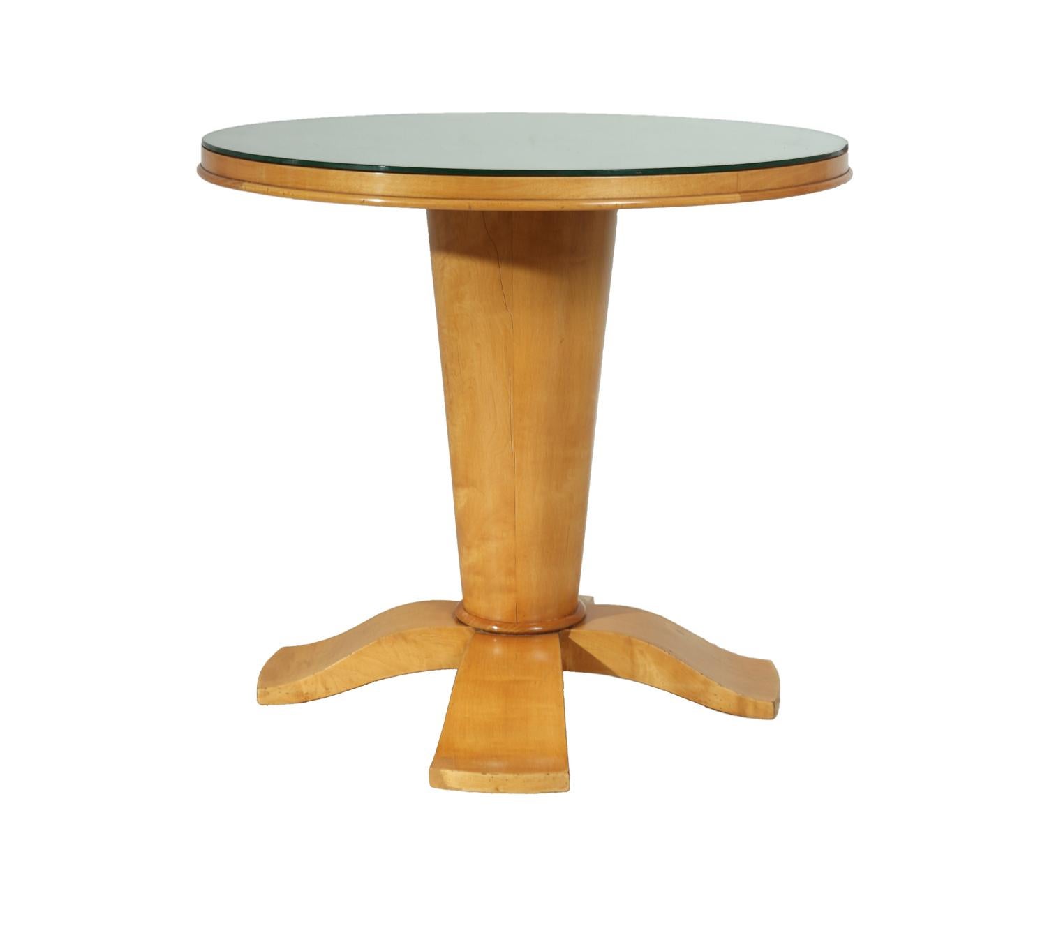 Art Deco table with mirrored top, circa 1940
A satin birch single pedestal side table with mirrored top, possibly Jules Leleu, original mirror with marks and light scratches can be replaced if necessary base in very good condition fully hand