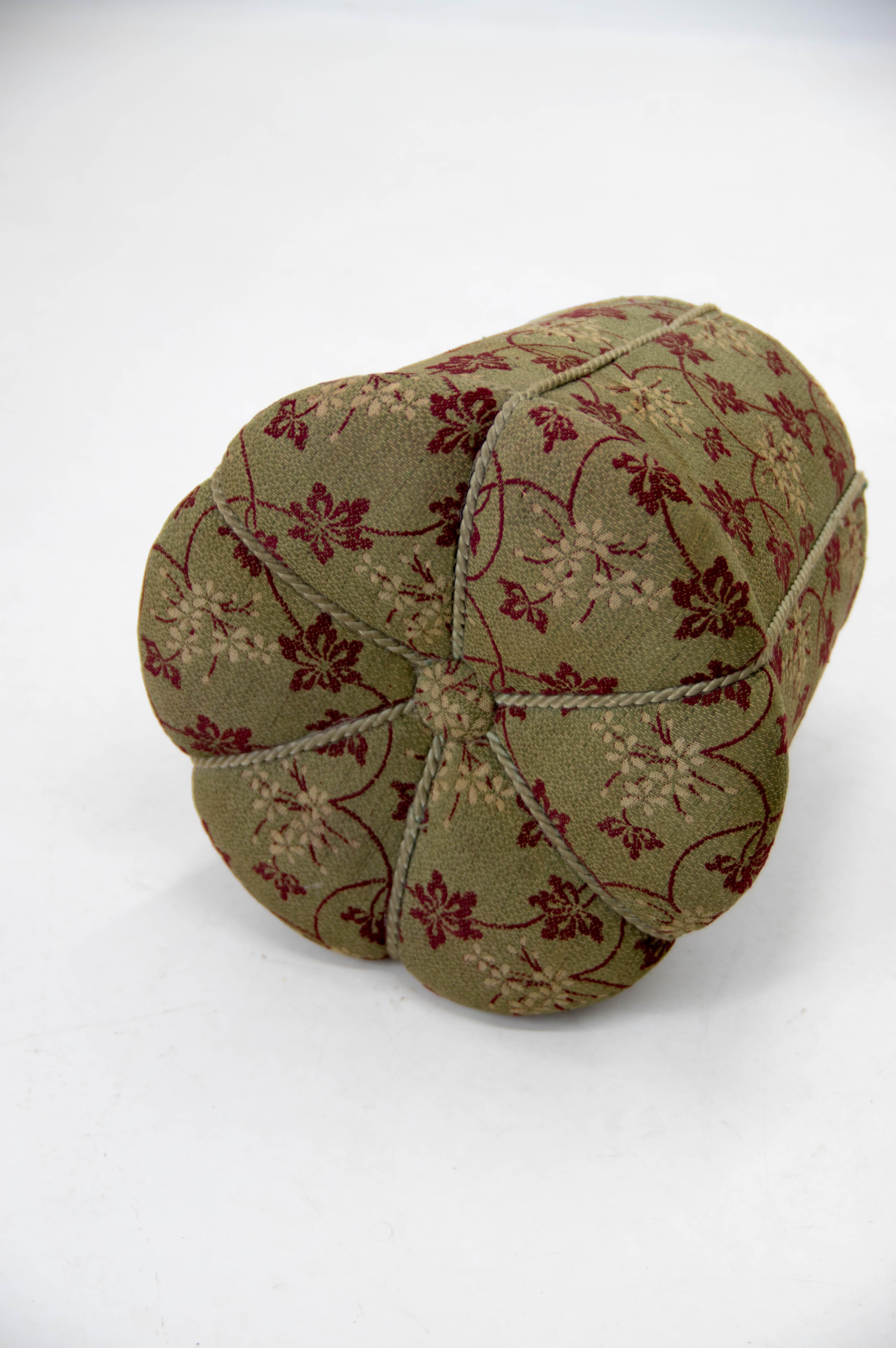 Mid-20th Century Art Deco Tabouret by Jindrich Halabala for Up Zavody, 1930s
