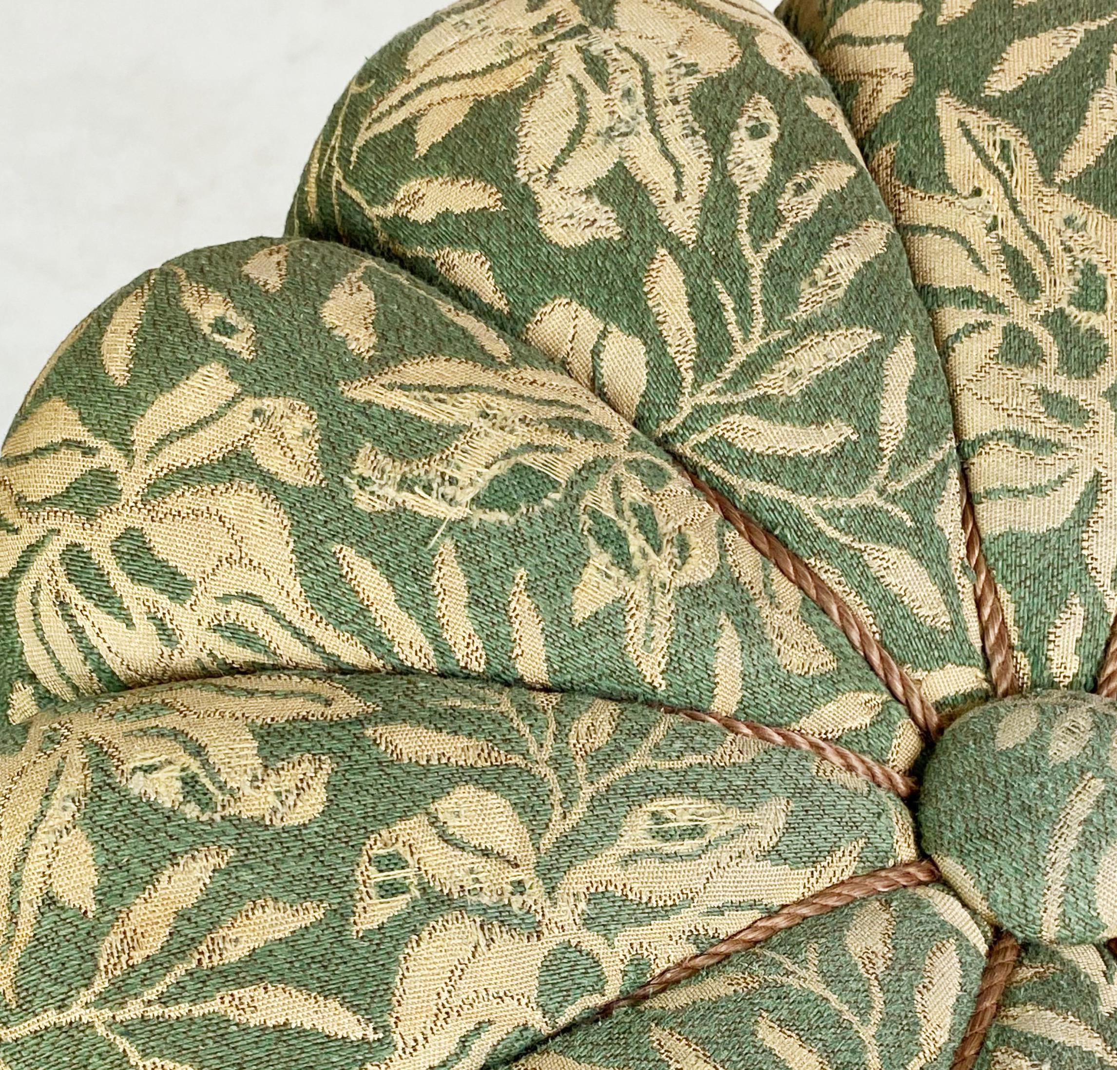 Mid-20th Century Art Deco Tabouret Designed by Jindřich Halabala, 1940s For Sale