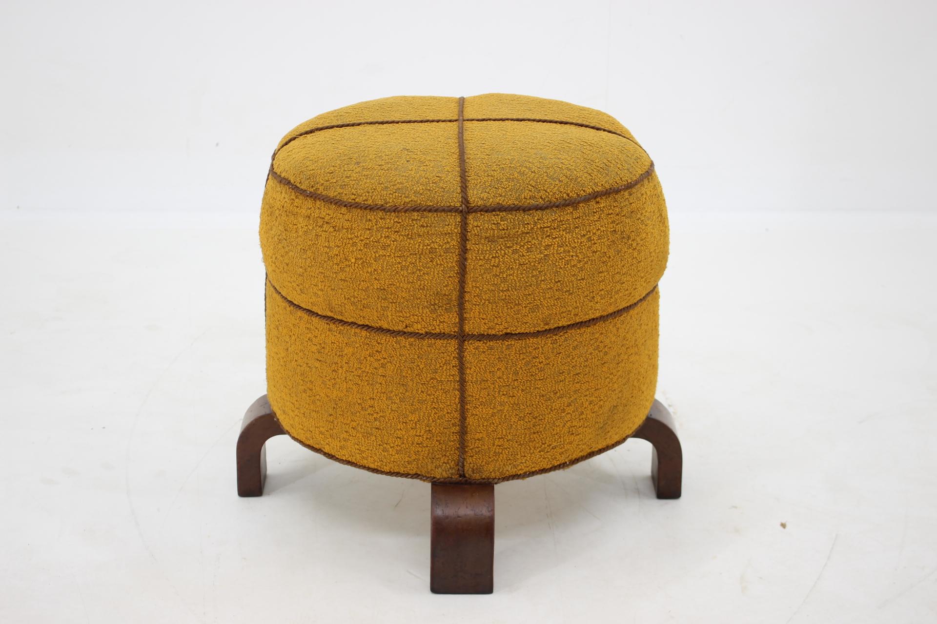 - Made in Czechoslovakia, around 1930s
- Made of wood, fabric
- Original upholstery, suitable for a new one
- Original condition.
   