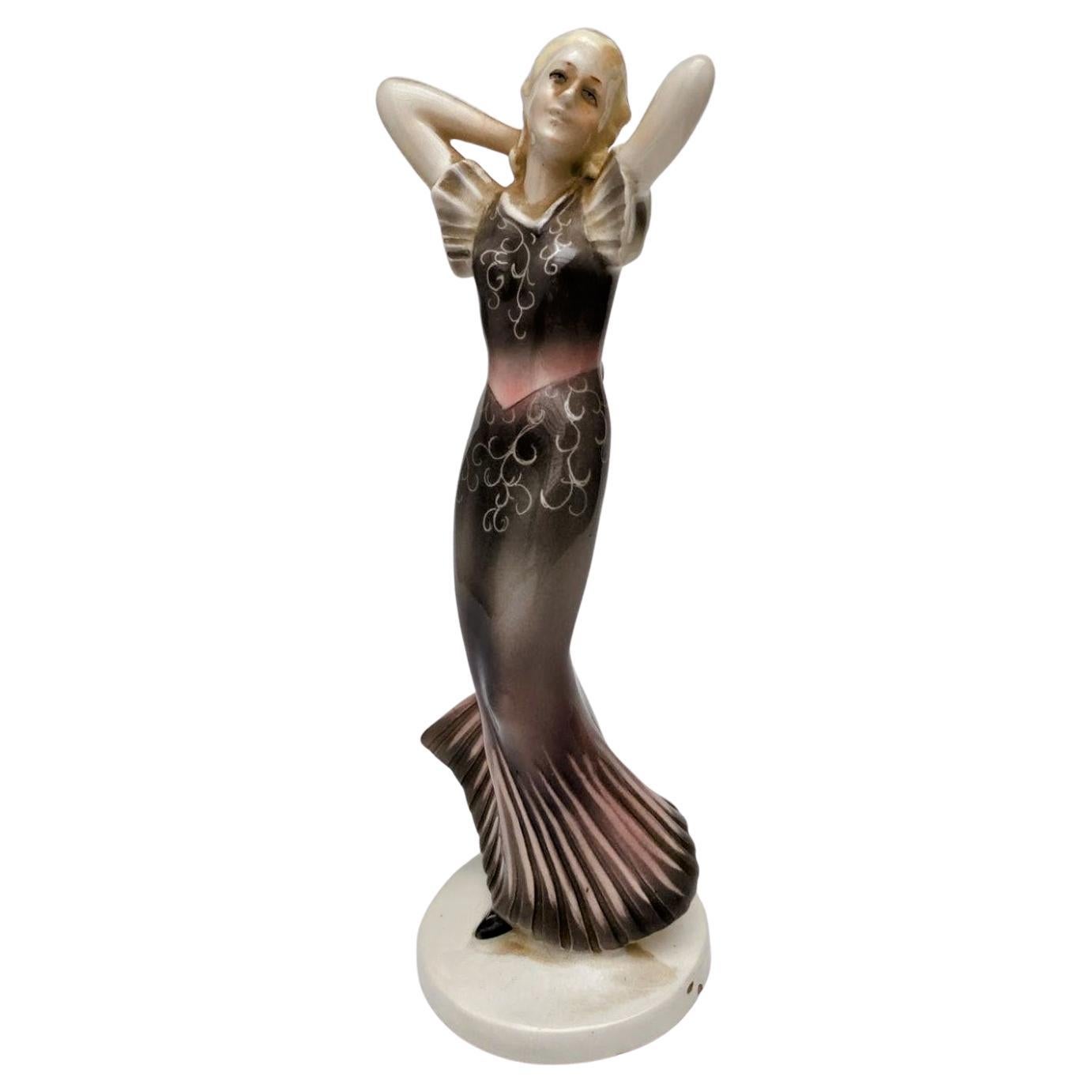 Art Deco Alto in ceramica seppia, donna, tedesco, 1930 ca.