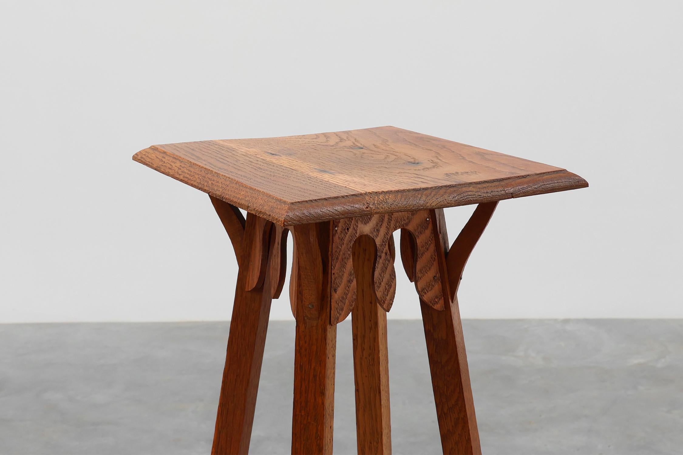 Console o piedistallo in legno di Oak, Francia, anni '20, Art Deco In condizioni buone in vendita a Meulebeke, BE