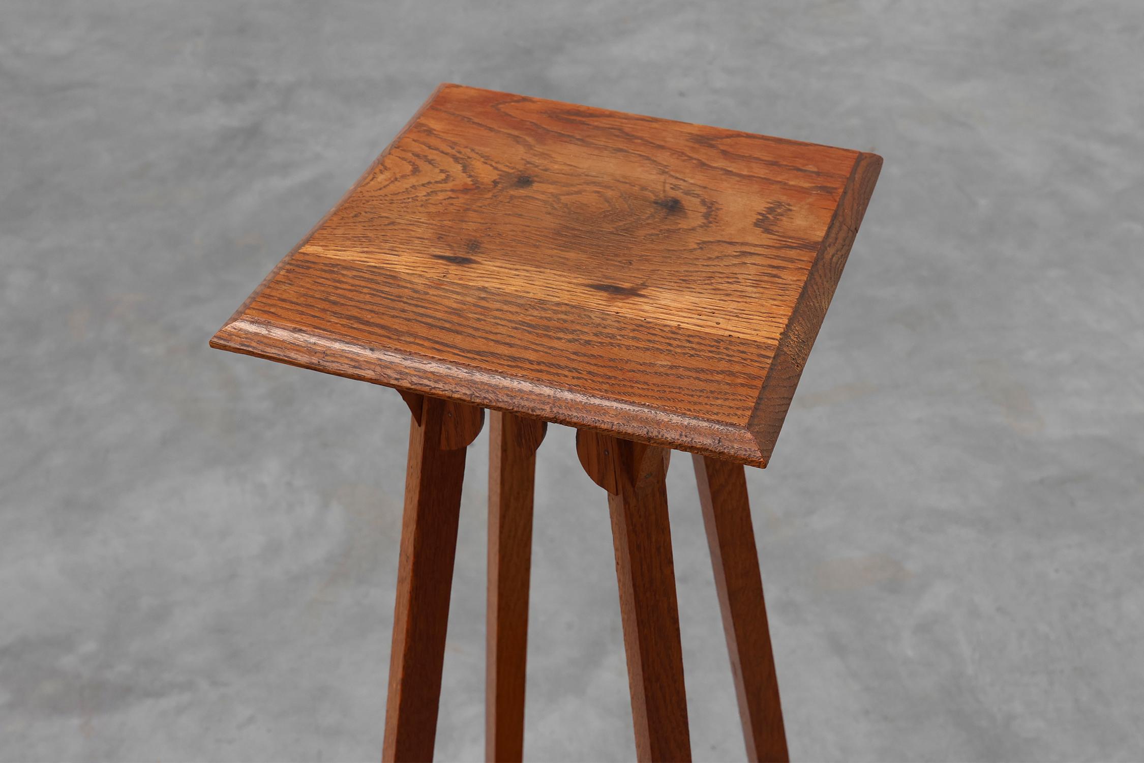 Inizio XX secolo Console o piedistallo in legno di Oak, Francia, anni '20, Art Deco in vendita