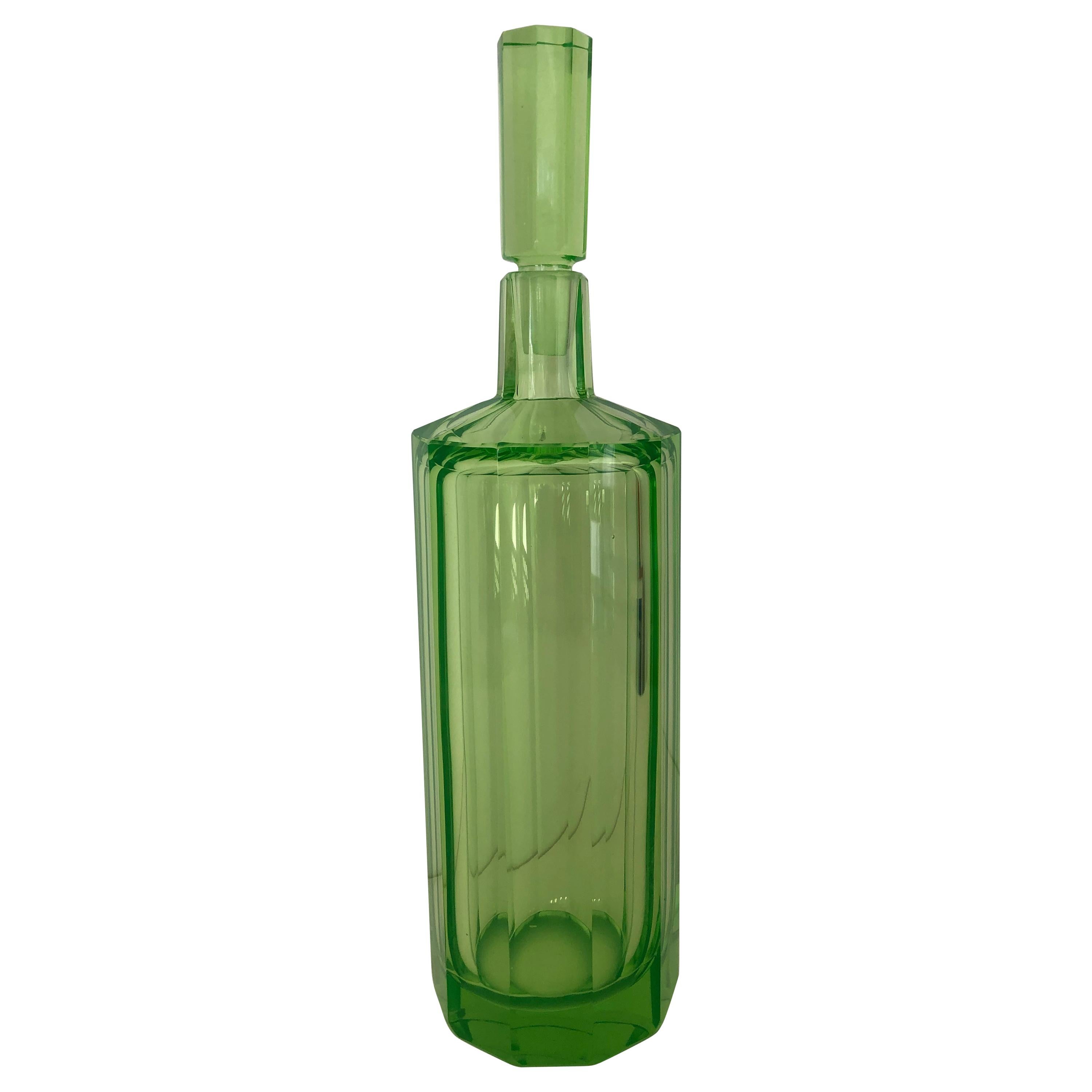 Art Deco Großer schlanker Vaseline-Glas-Dekanter / Kölner Glasflasche im Angebot