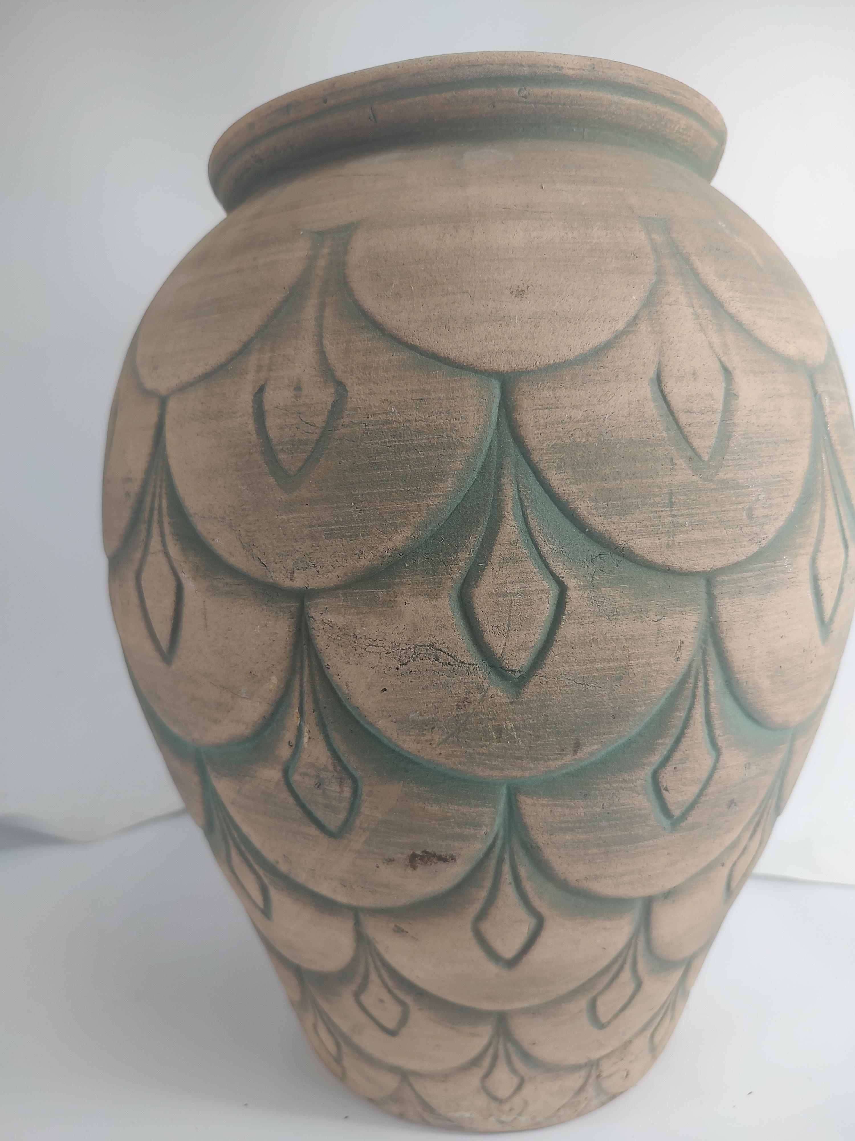 Art Deco Tall Yellow Stone Artichoke Leaf Design Vase C 1930 For Sale 1