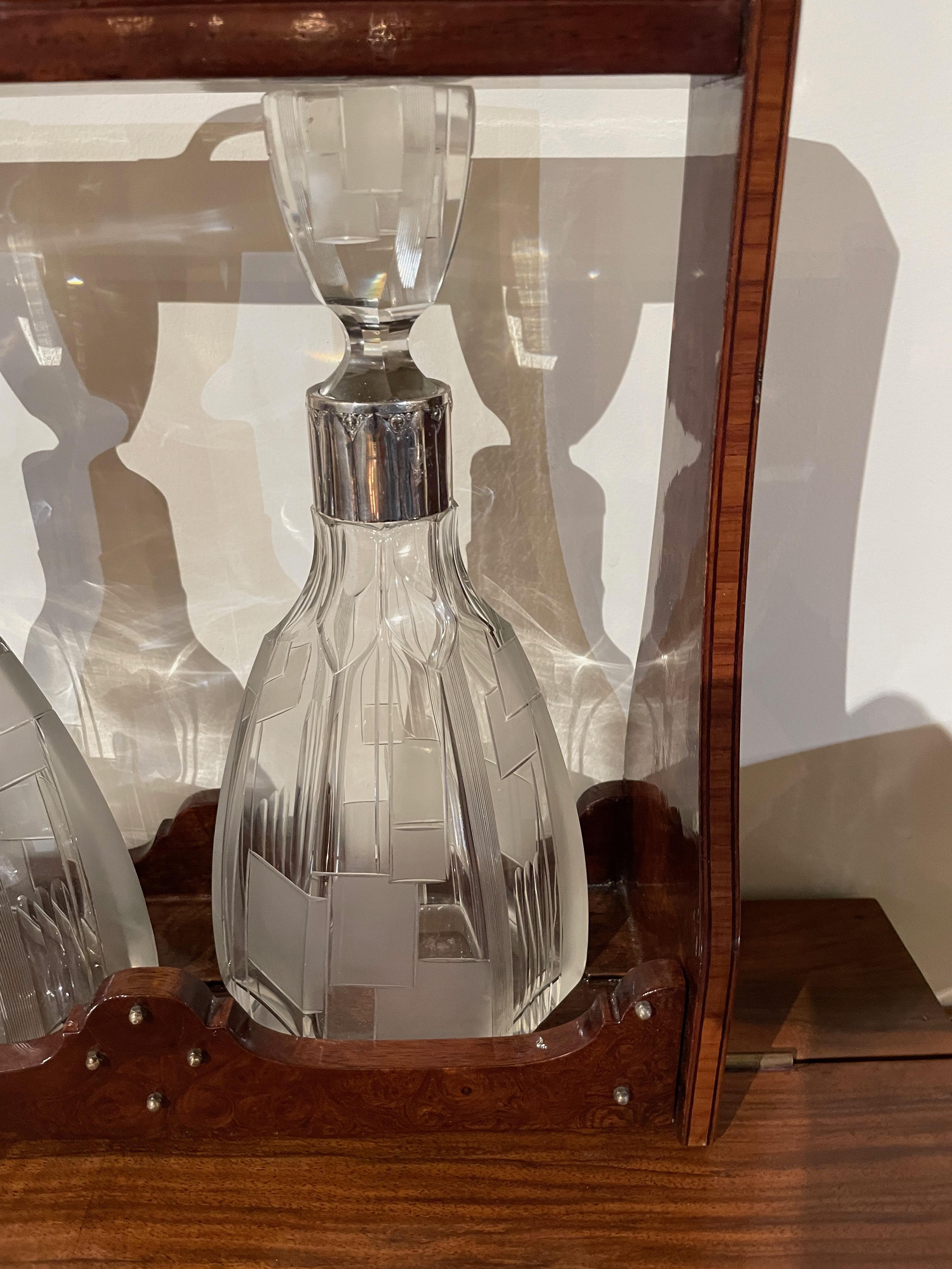 Art Deco Tantalus Set with 2 Geometric Etched Bottles In Good Condition For Sale In Oakland, CA