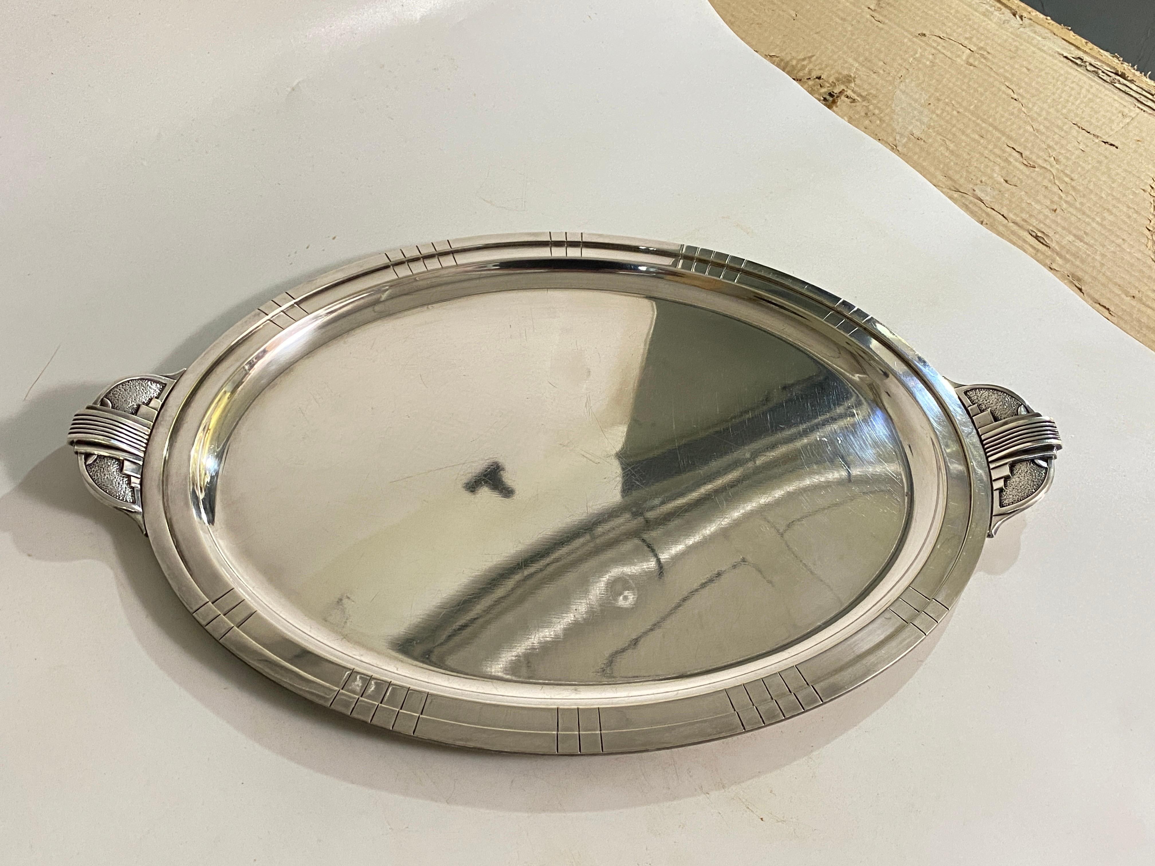 Art Decó Tay en Metal Plateado Color Plata Fabricado en Francia 1940 mediados del siglo XX en venta