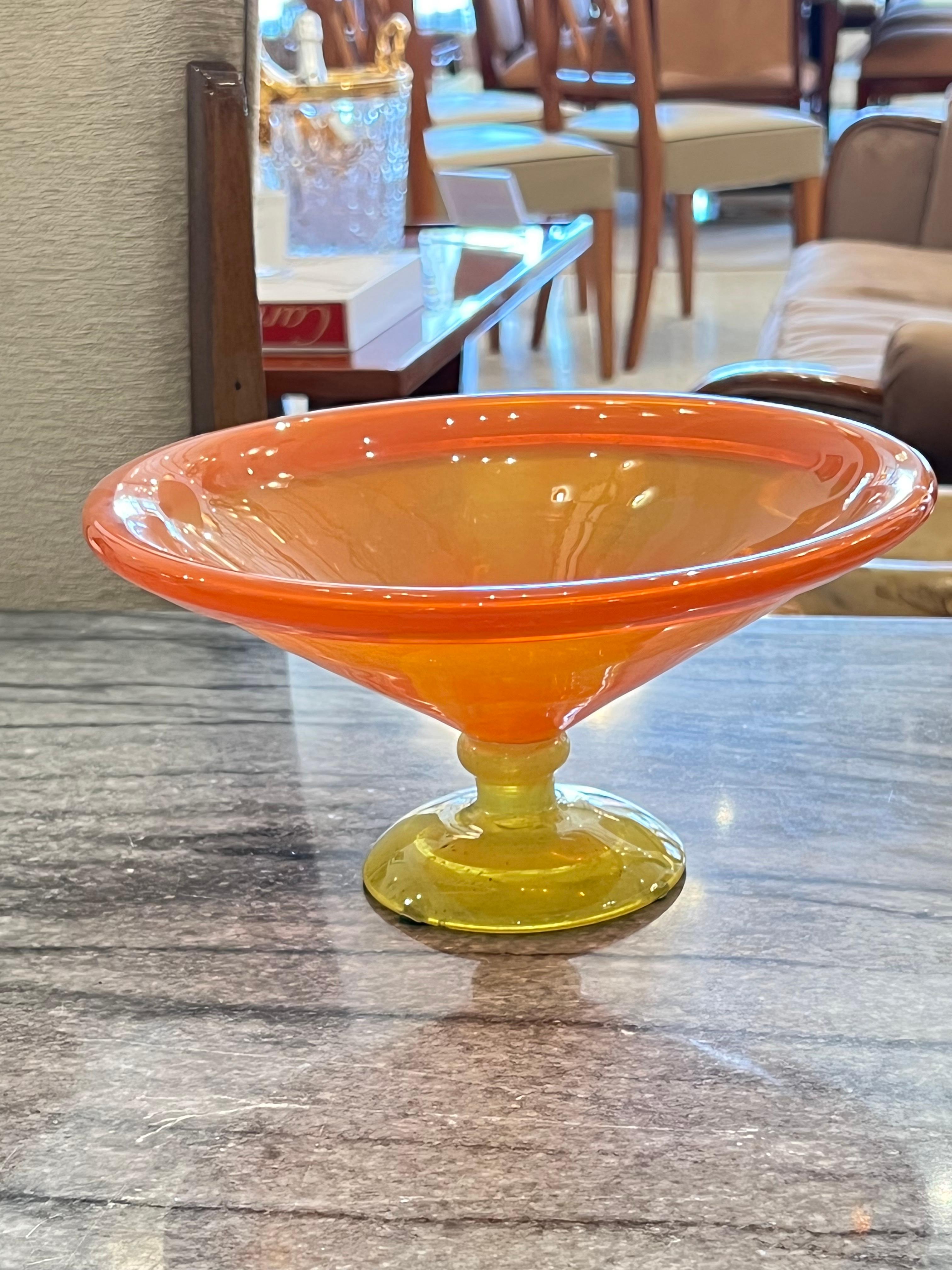 Francese Tazza Art Deco di Charles Schneider in vendita