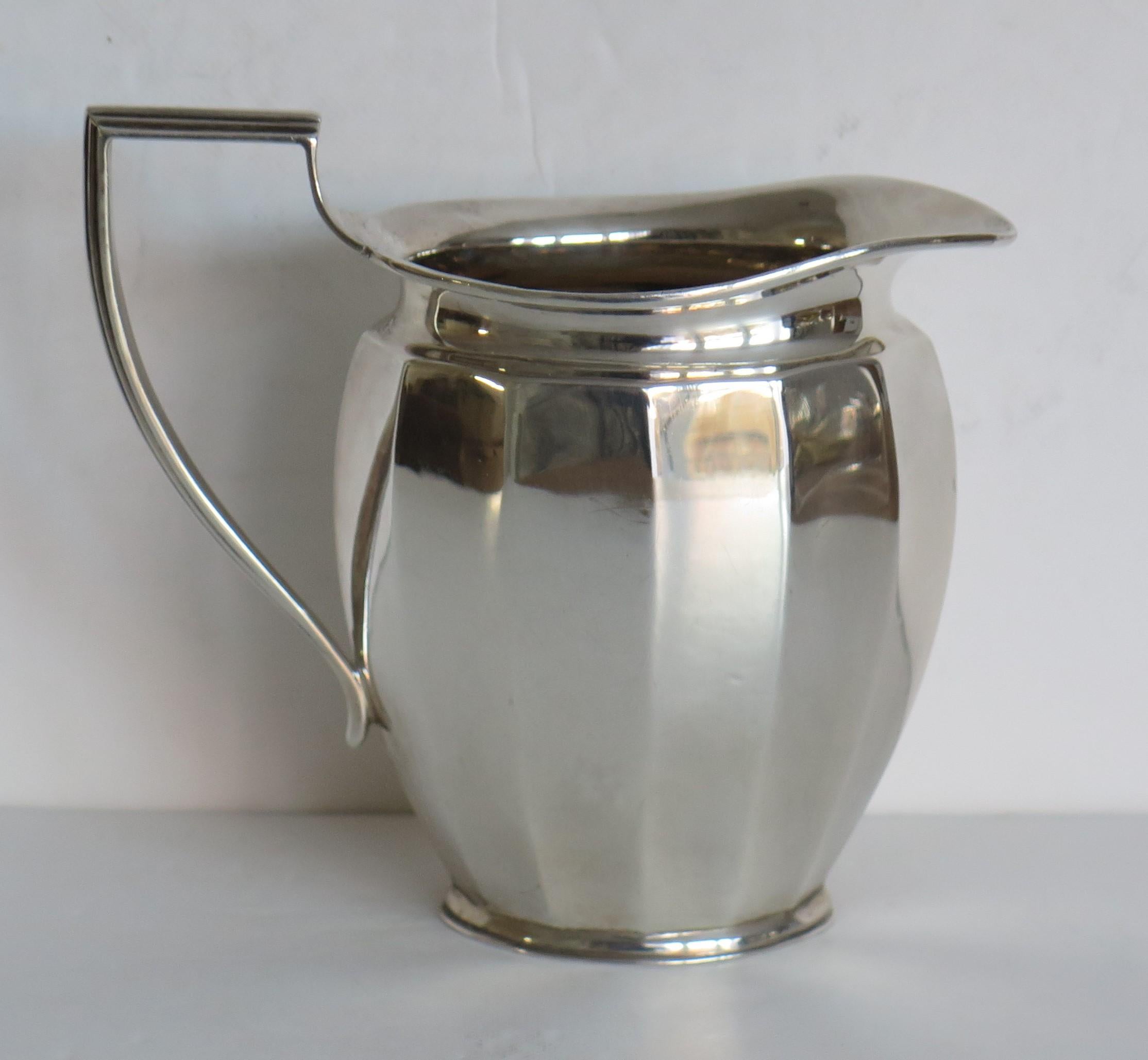 Art Deco Tea Set 3-Piece Sterling Silver Fine Quality, Sheffield England, 1930 For Sale 4
