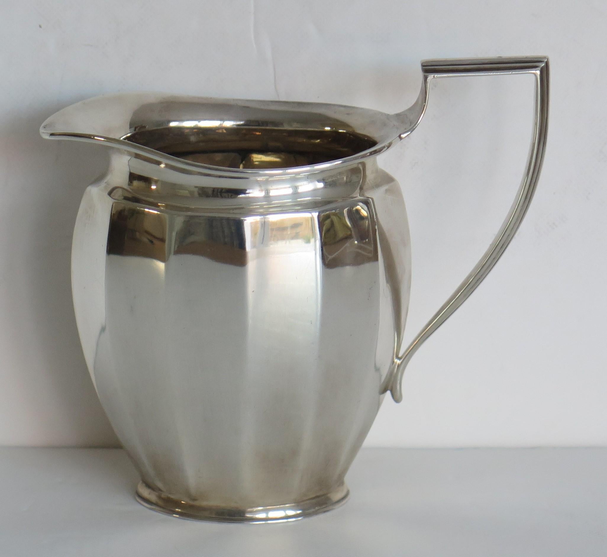 Art Deco Tea Set 3-Piece Sterling Silver Fine Quality, Sheffield England, 1930 For Sale 5