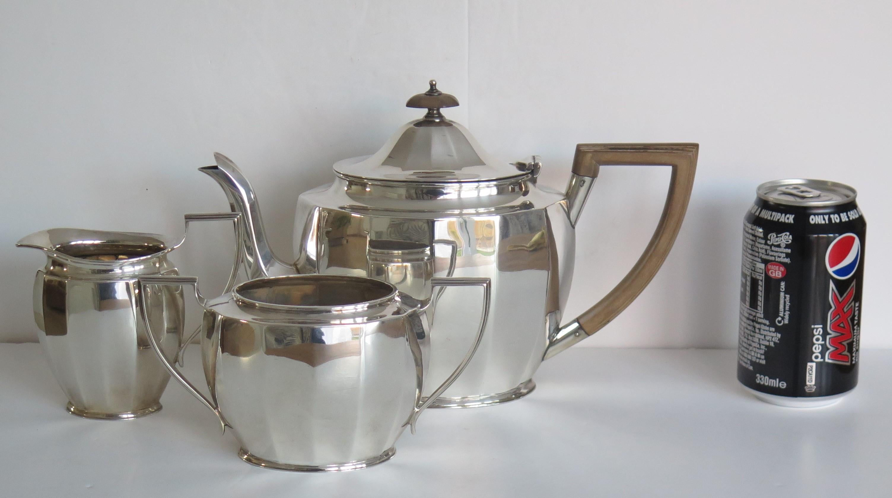 Art Deco Tea Set 3-Piece Sterling Silver Fine Quality, Sheffield England, 1930 For Sale 11
