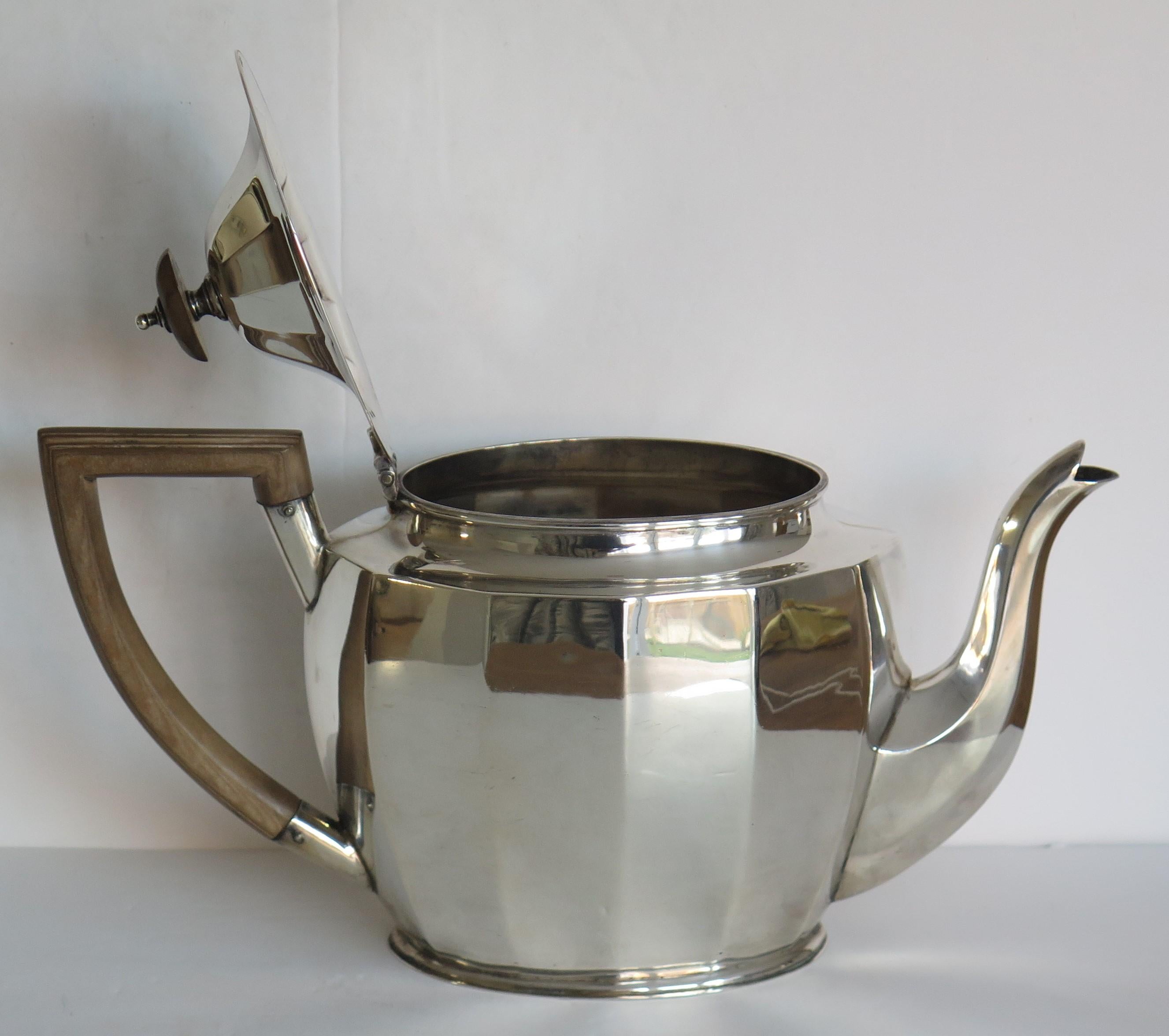 20th Century Art Deco Tea Set 3-Piece Sterling Silver Fine Quality, Sheffield England, 1930 For Sale