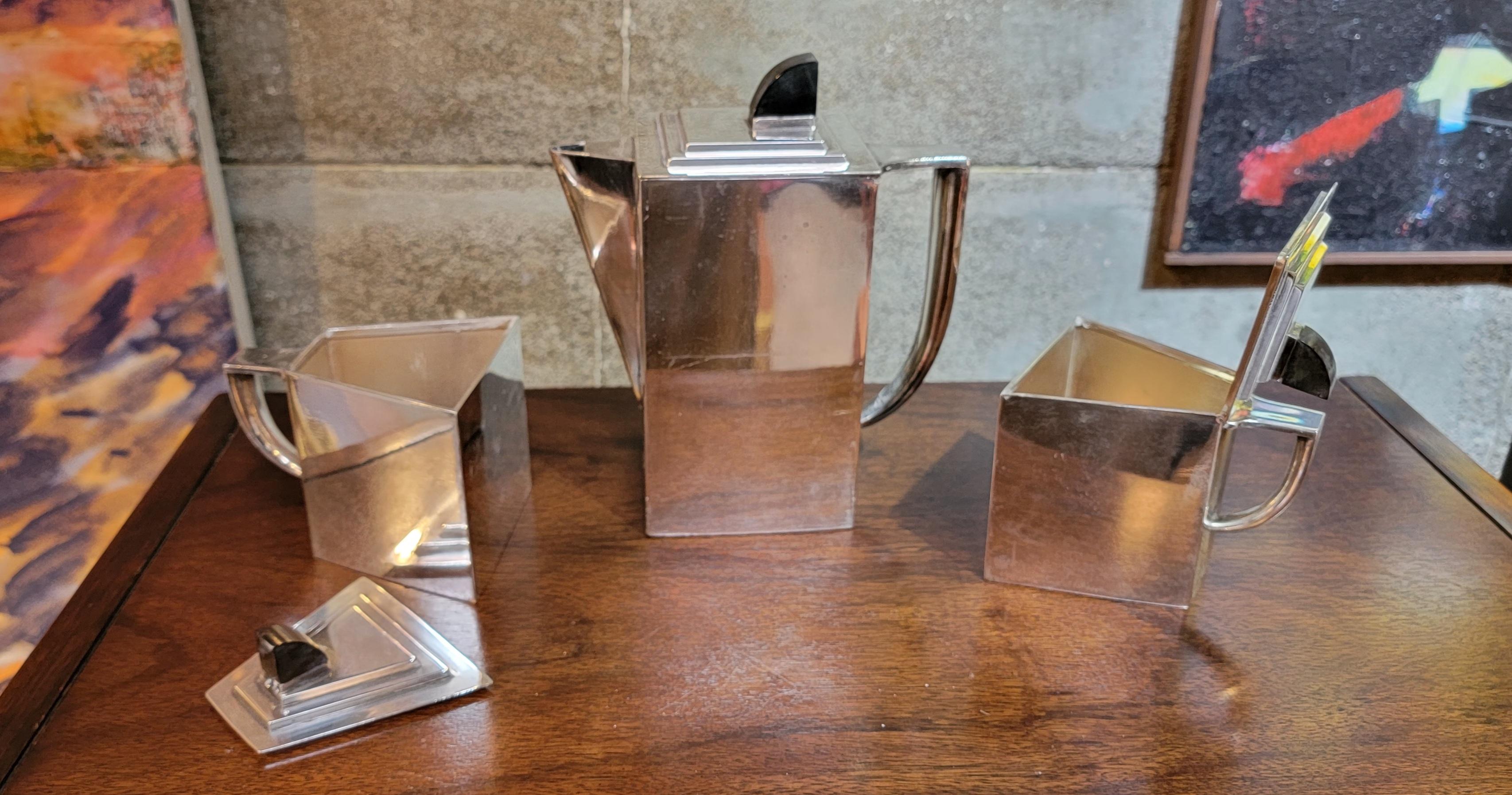 Art Deco Tea Set by International Silver 4 Pieces In Good Condition In Fulton, CA