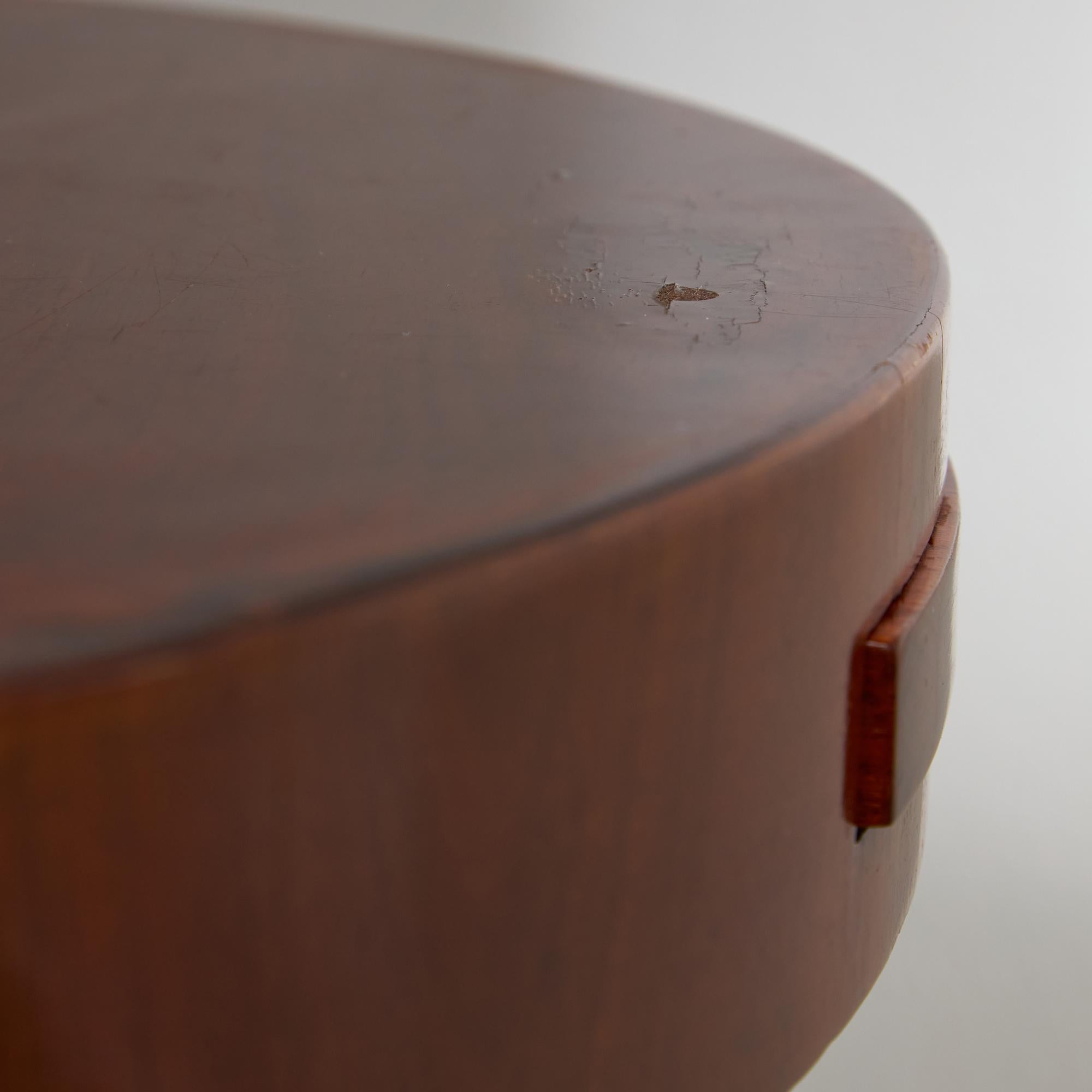 Art Deco Teak Round Table with Pull-Out Ashtray Tabs For Sale 6