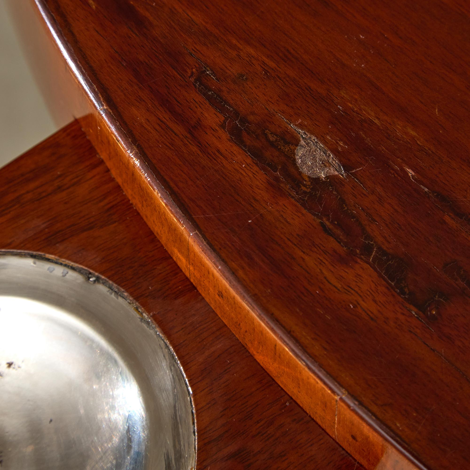 Art Deco Teak Round Table with Pull-Out Ashtray Tabs For Sale 10