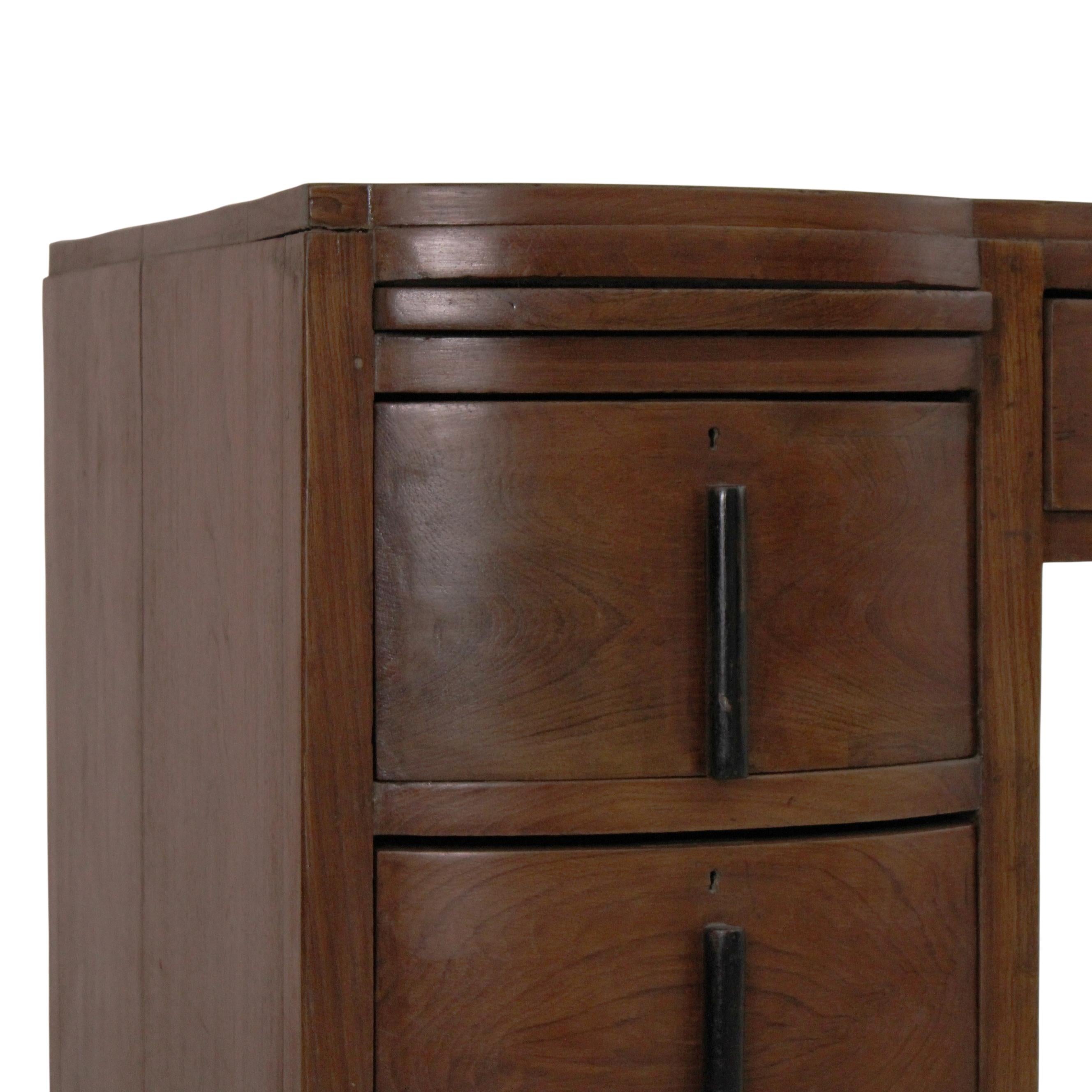 Scrivania in teak Art Deco In condizioni buone in vendita a West Hollywood, CA