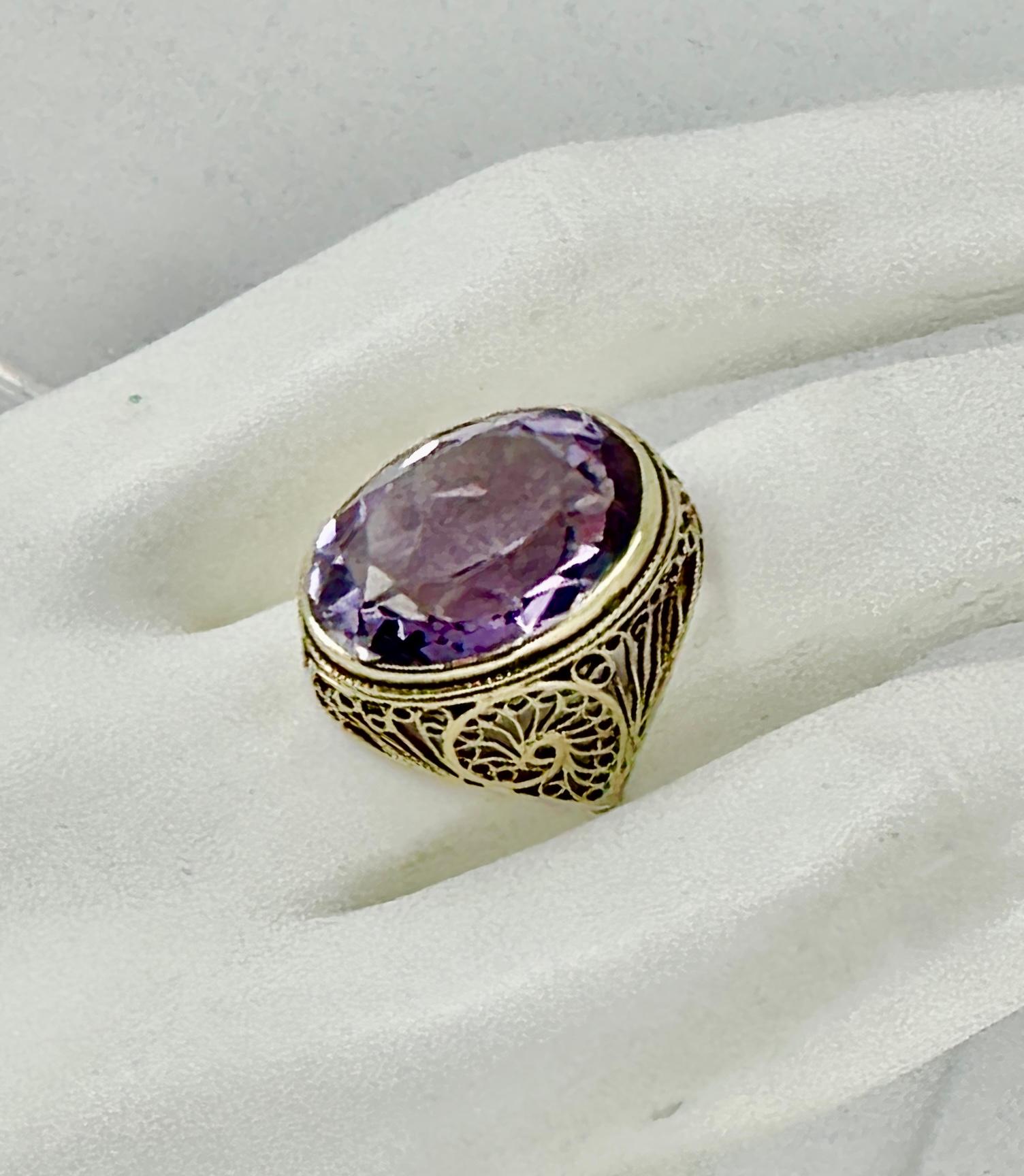 Art Deco Ten Carat Rose De France Amethyst Ring 14 Karat Gold Antique Filigree Pour femmes en vente