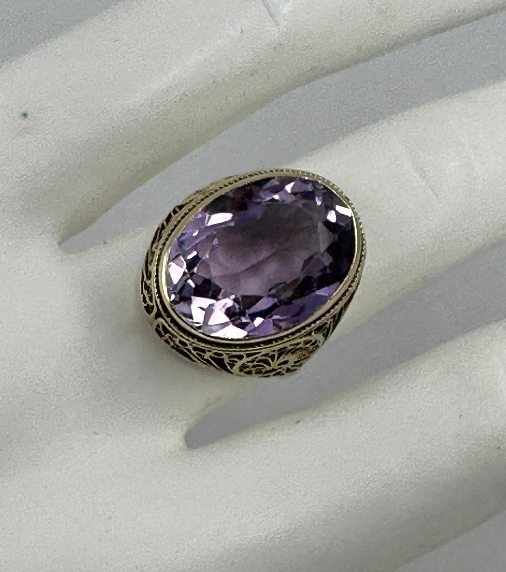 Art Deco Ten Carat Rose De France Amethyst Ring 14 Karat Gold Antique Filigree en vente 2