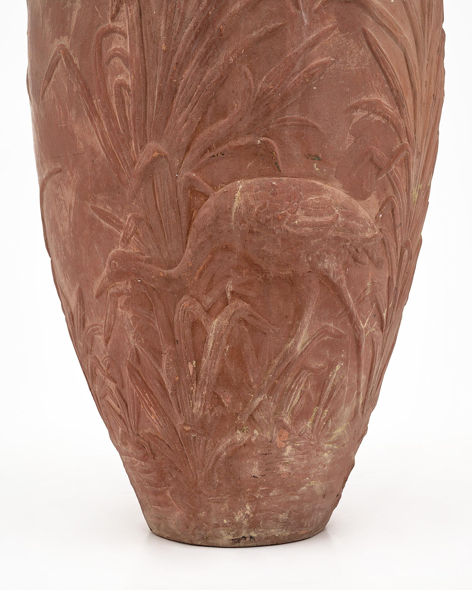 Vase Art déco en terre cuite à la manière de Jean Dunand en vente 2