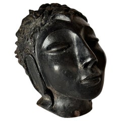 Escultura Art Decó de Terracota Color Negro Cabeza de Mujer Francia 1940 Firmada
