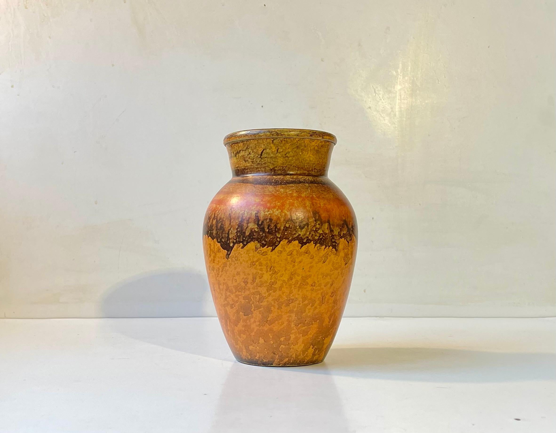 Scandinavo Vaso in terracotta Art Déco con smalto 