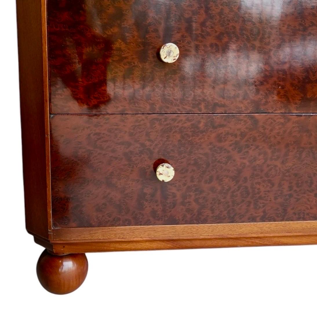 Secrétaire Art Déco Thompson en noyer Wood Wood en vente 1