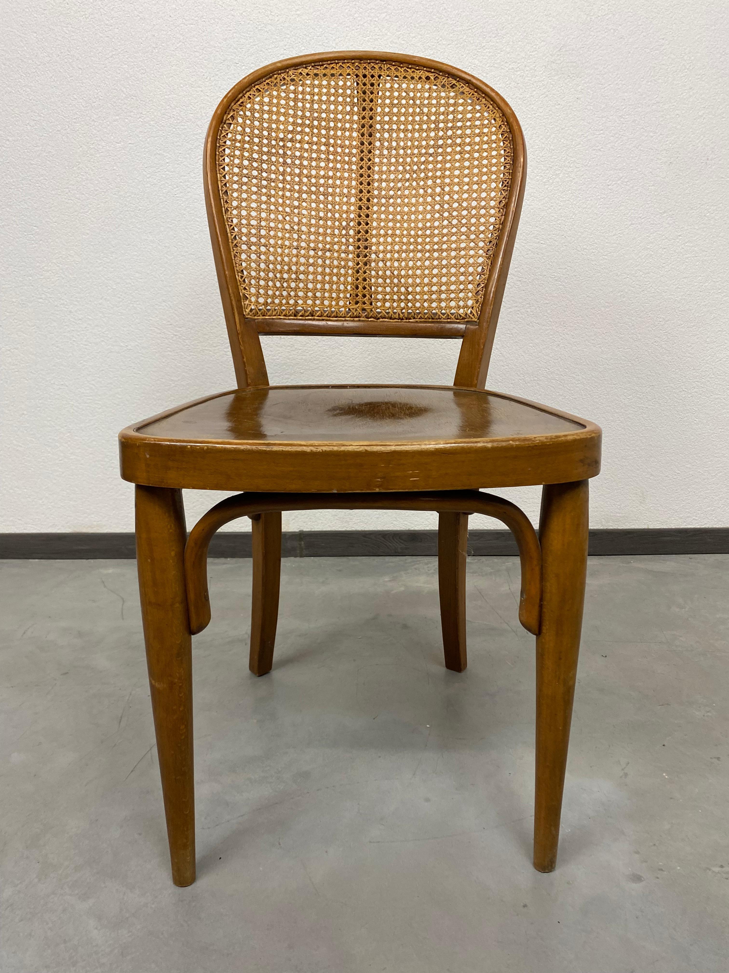 Chaise Art déco Thonet dans le style de Josef Frank en très bon état d'origine.